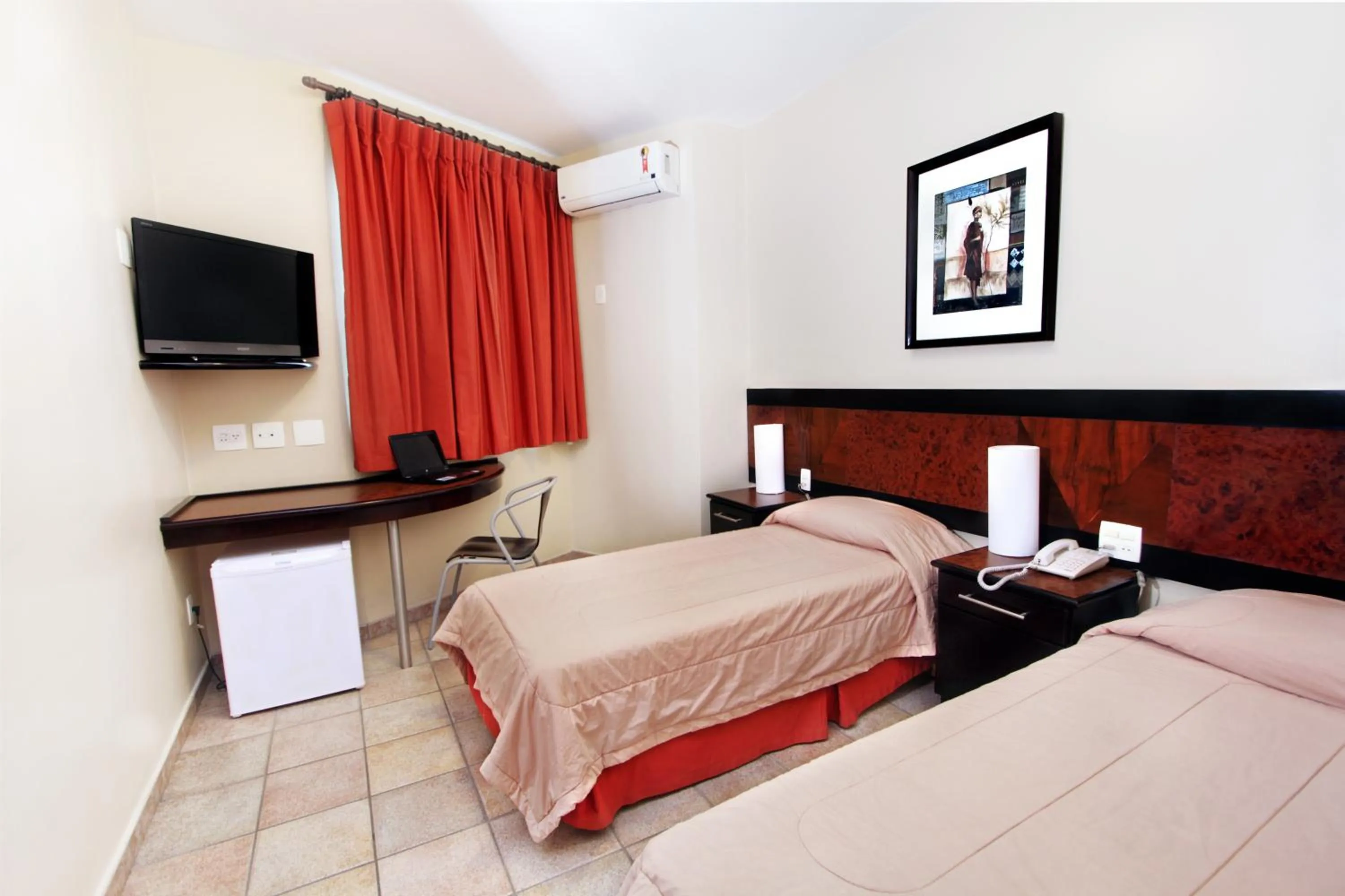 Bed in Hotel Dom Henrique