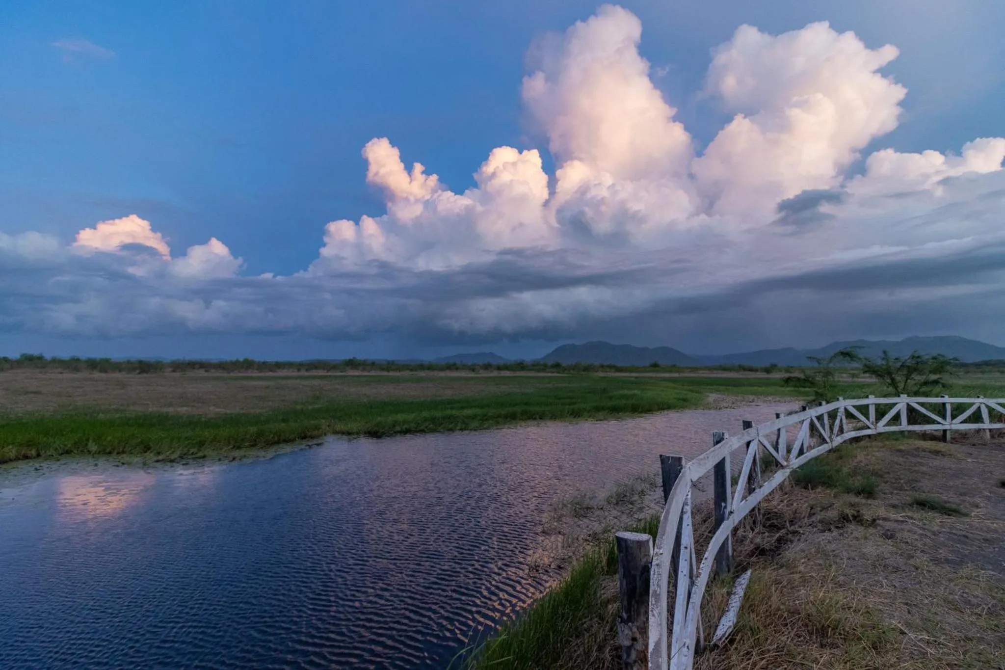 Lake view in Rancho Humo Estancia