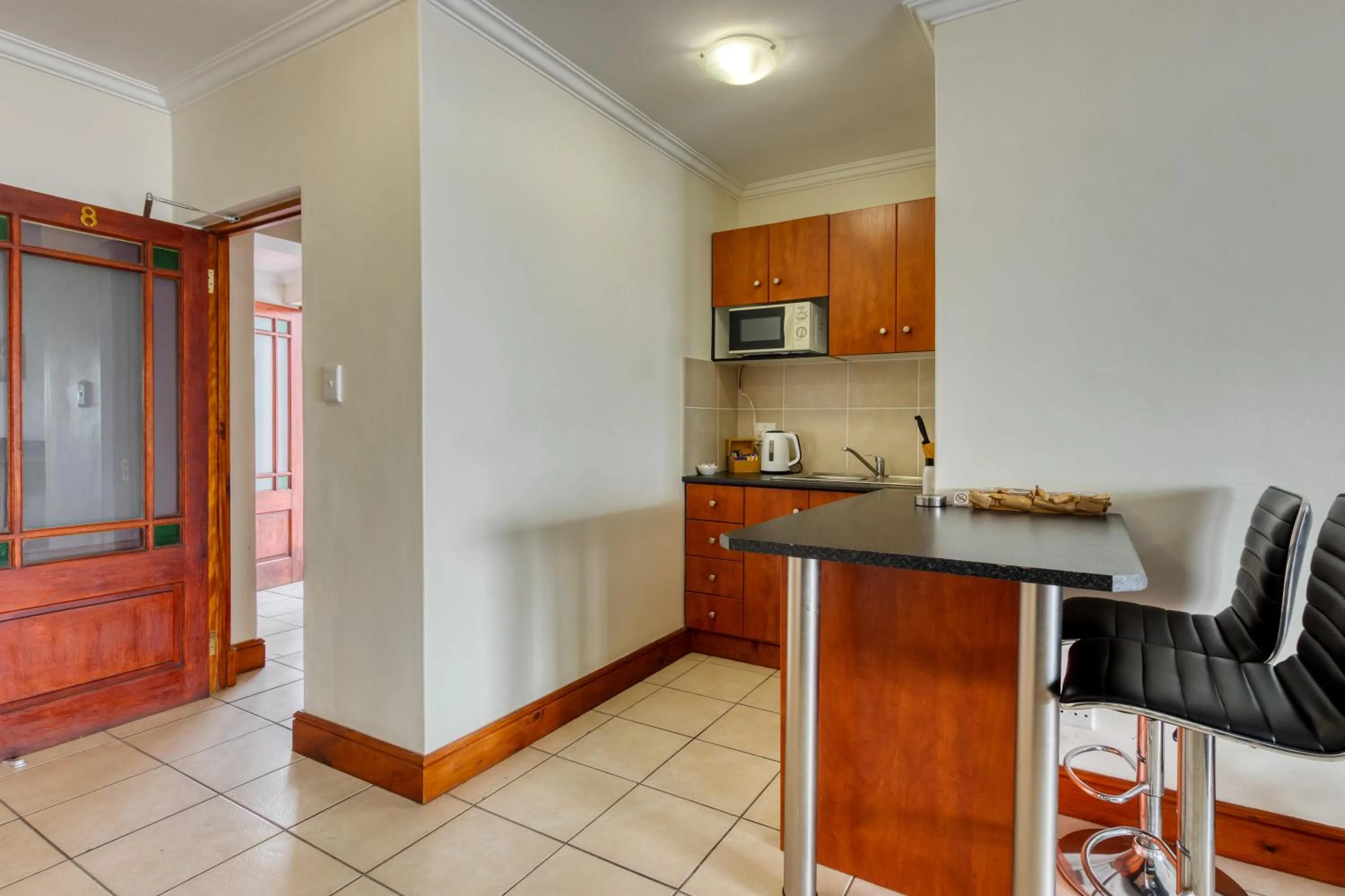 Kitchen or kitchenette in Berg en Zee Guesthouse