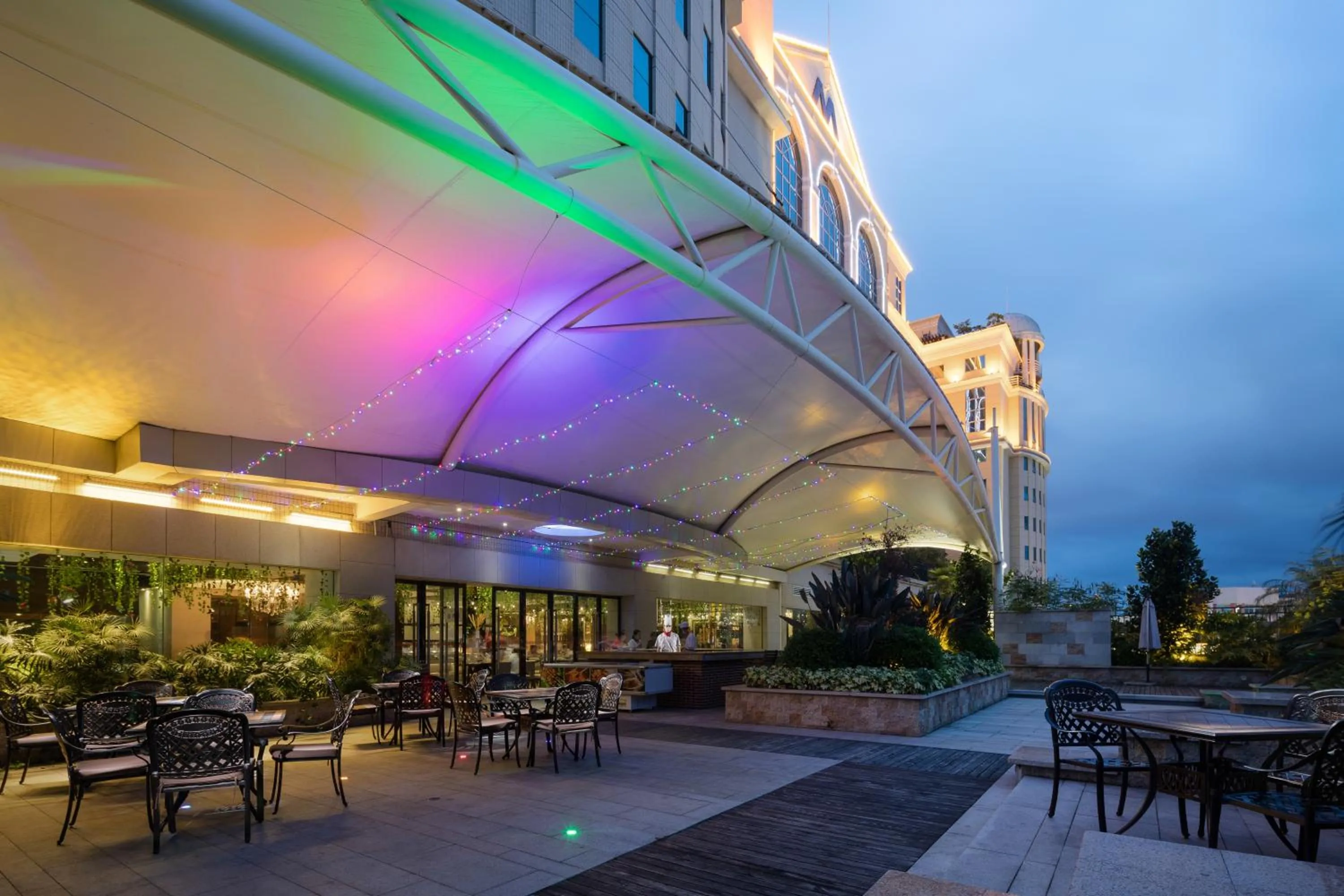 Restaurant/places to eat in Maoming International Hotel