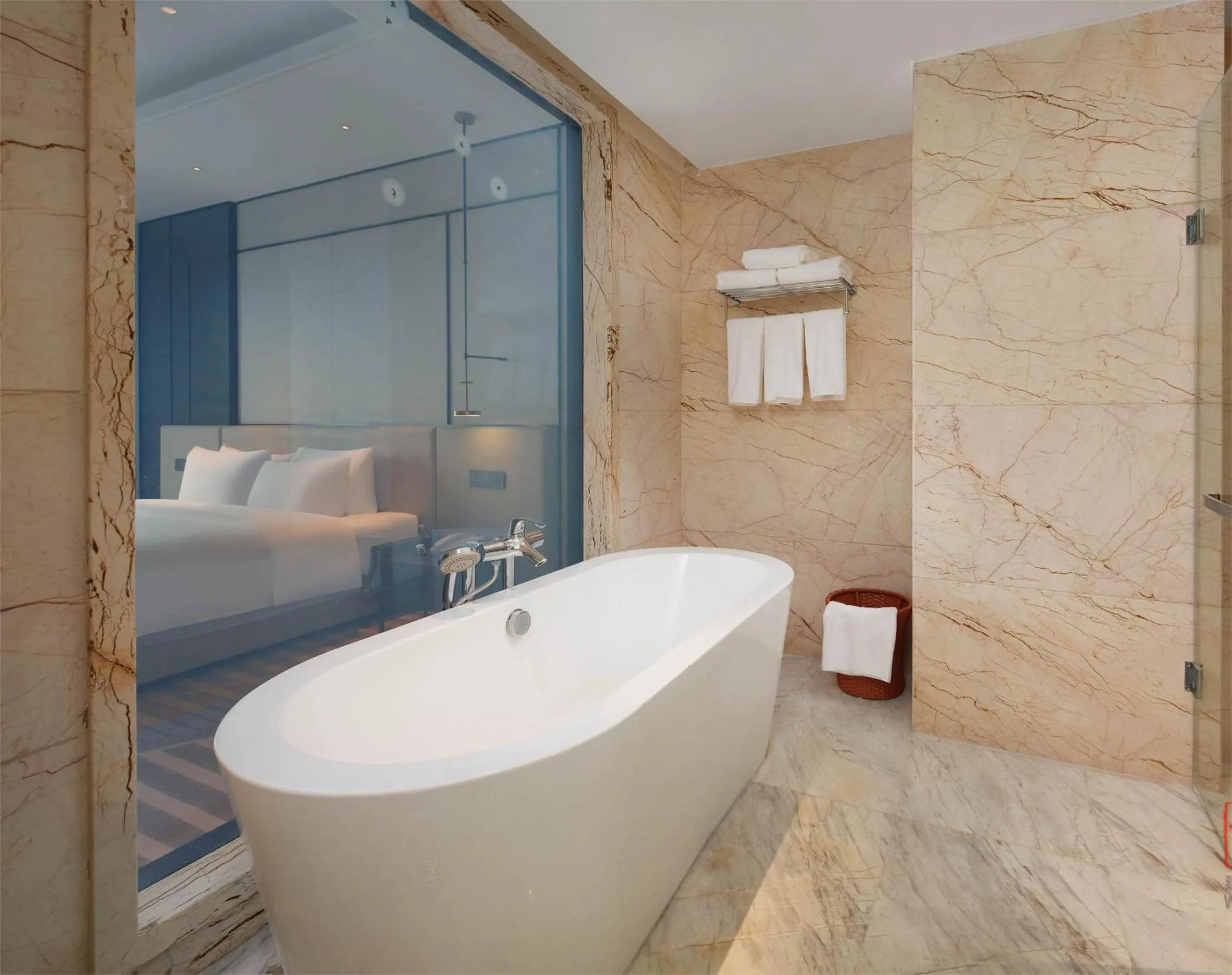 Bath in Crowne Plaza Dujiangyan by IHG