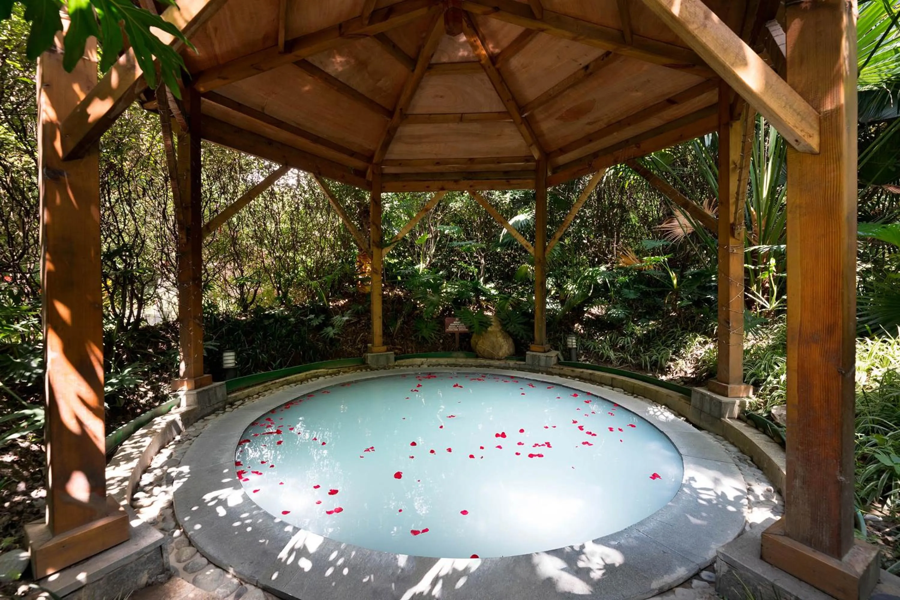 Hot Spring Bath in Crowne Plaza Dujiangyan by IHG