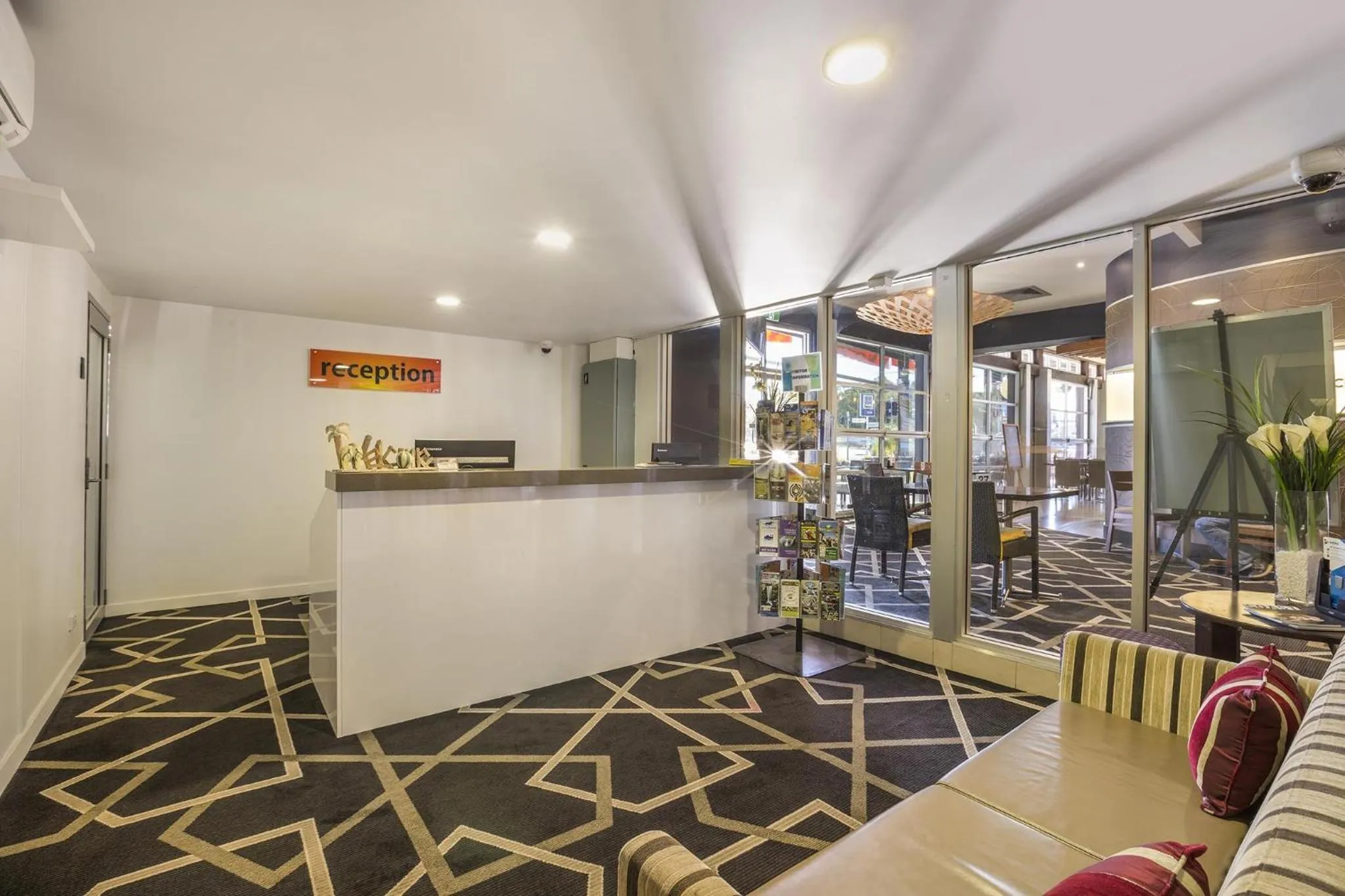 Lobby or reception in Nightcap at Golden Beach Tavern