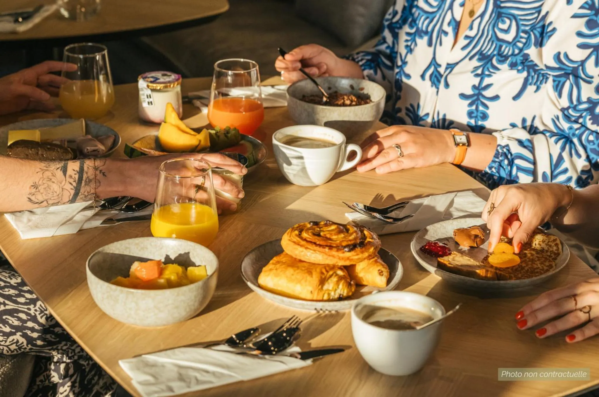 Buffet breakfast in The Originals city, Hôtel Harys