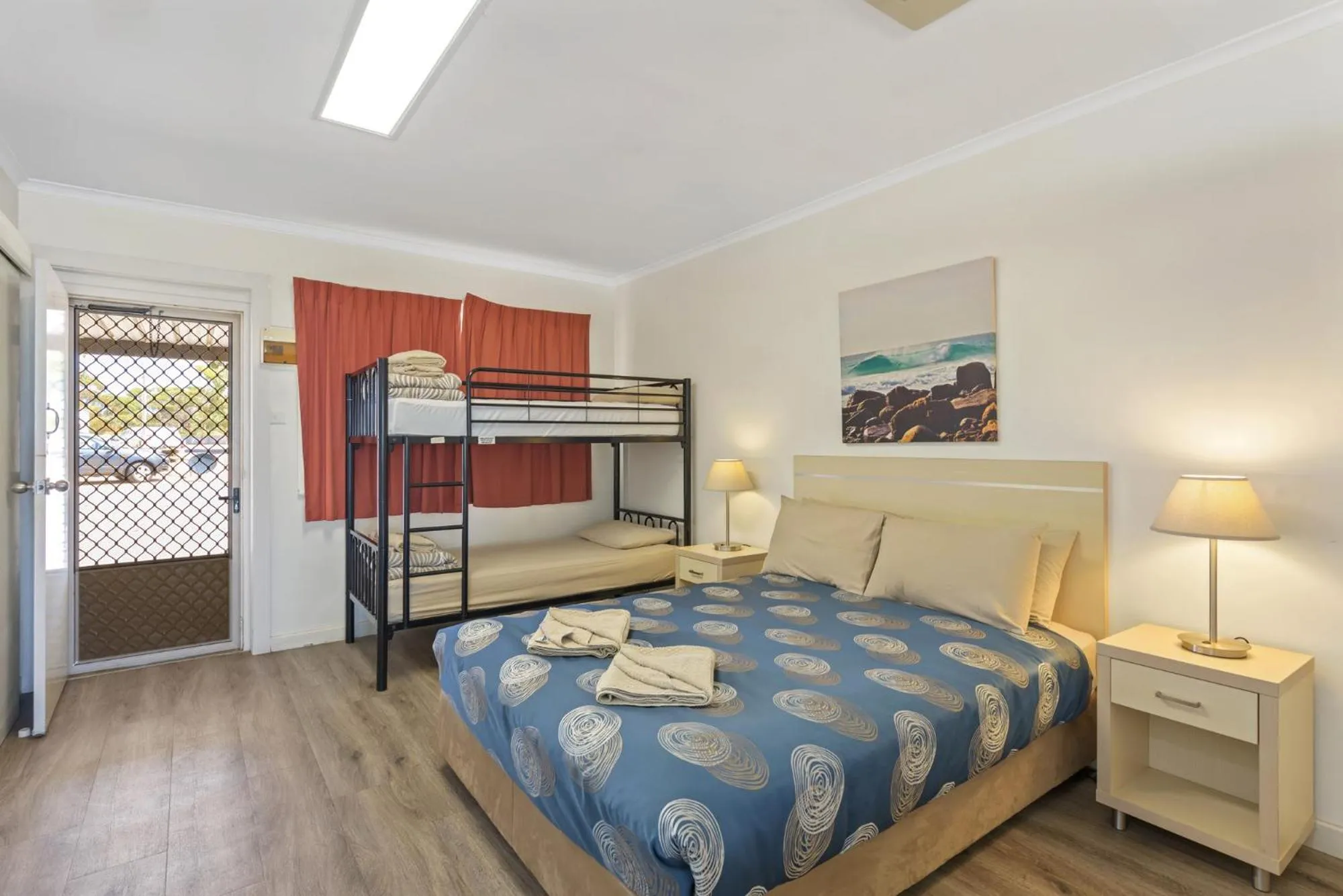 Bedroom, Bed in Discovery Parks - Streaky Bay Foreshore