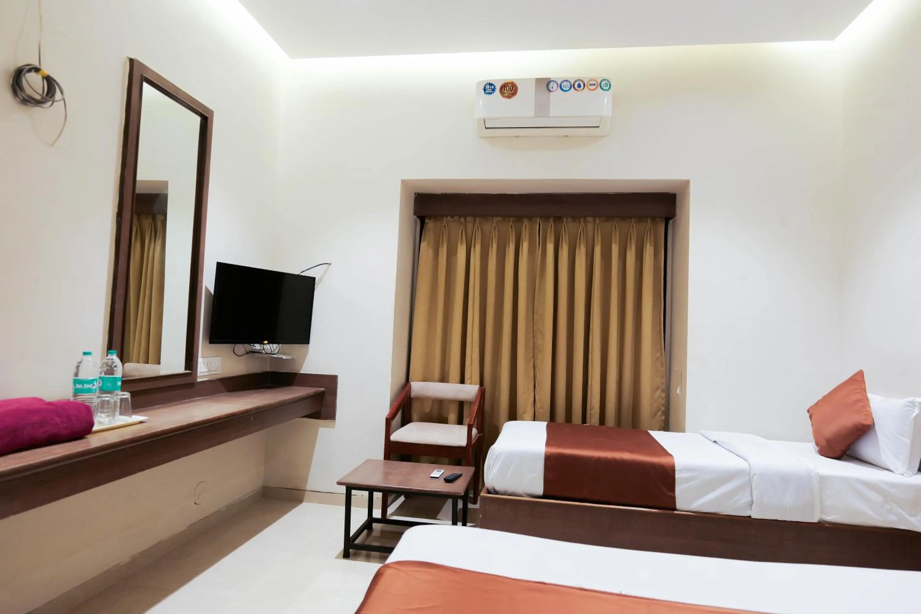 Bedroom, Bed in Hotel Laxmi Palace