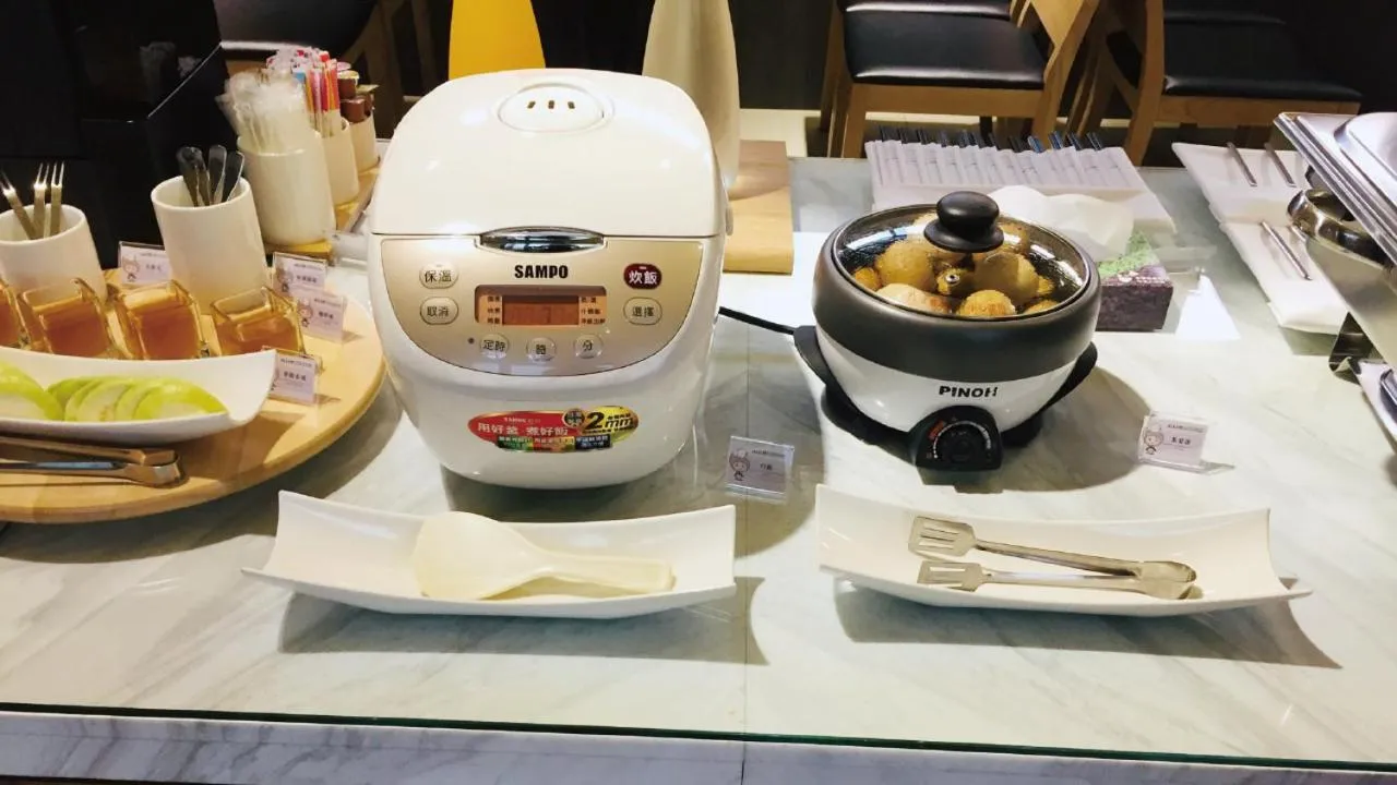 Restaurant/places to eat in All-Ur Boutique Motel - Tai Tung Branch