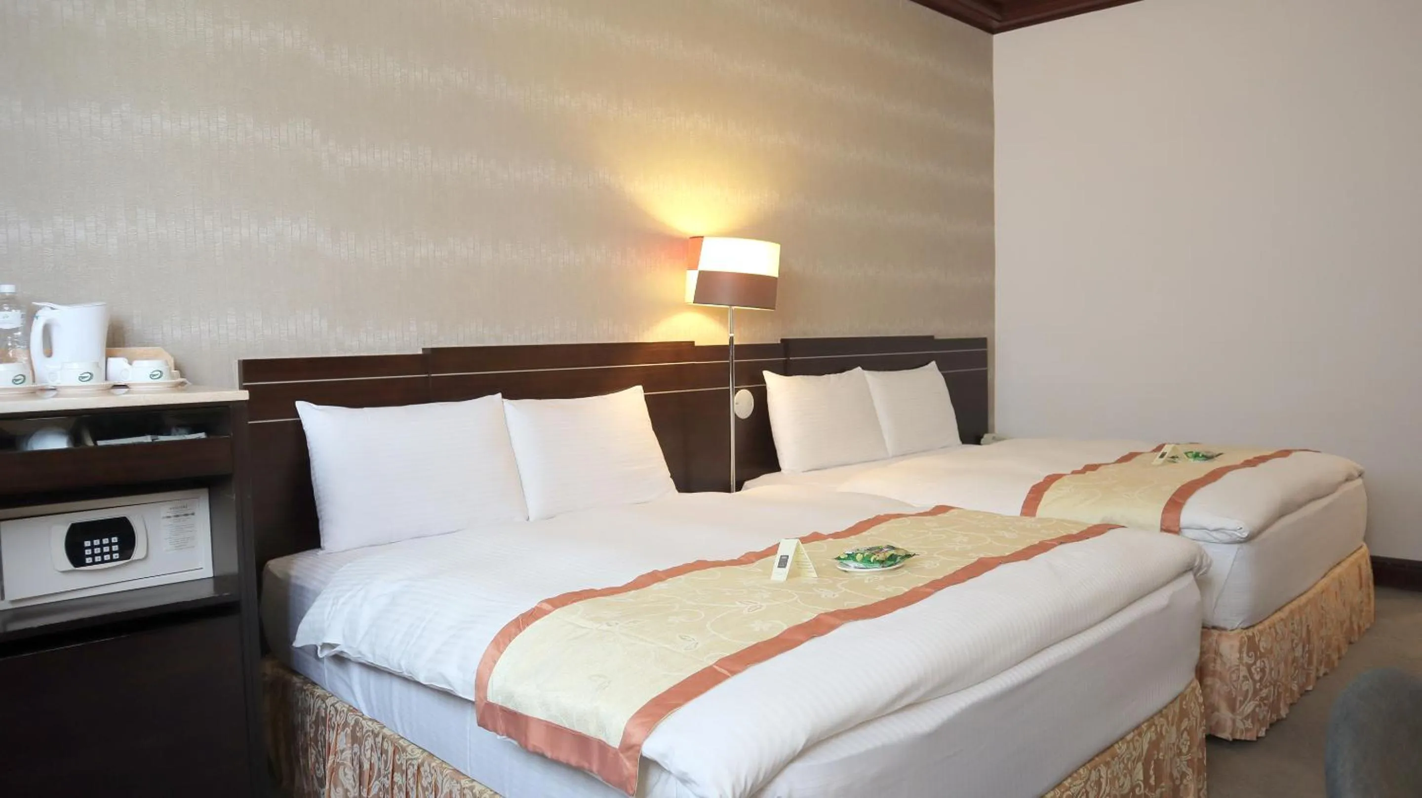 Bed in Ho Fong Business Stay