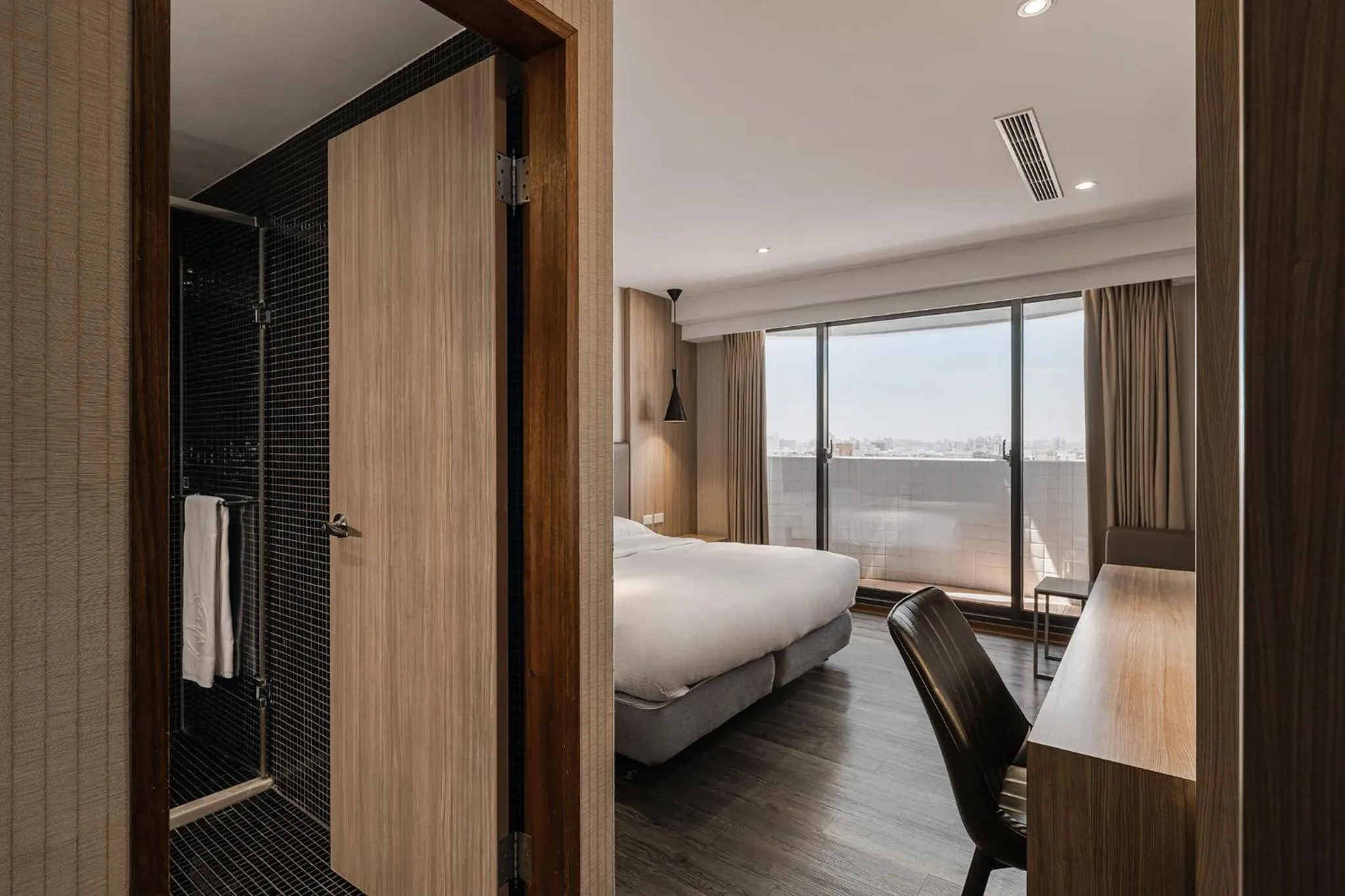 Bedroom, Bed in The Riverside Hotel International