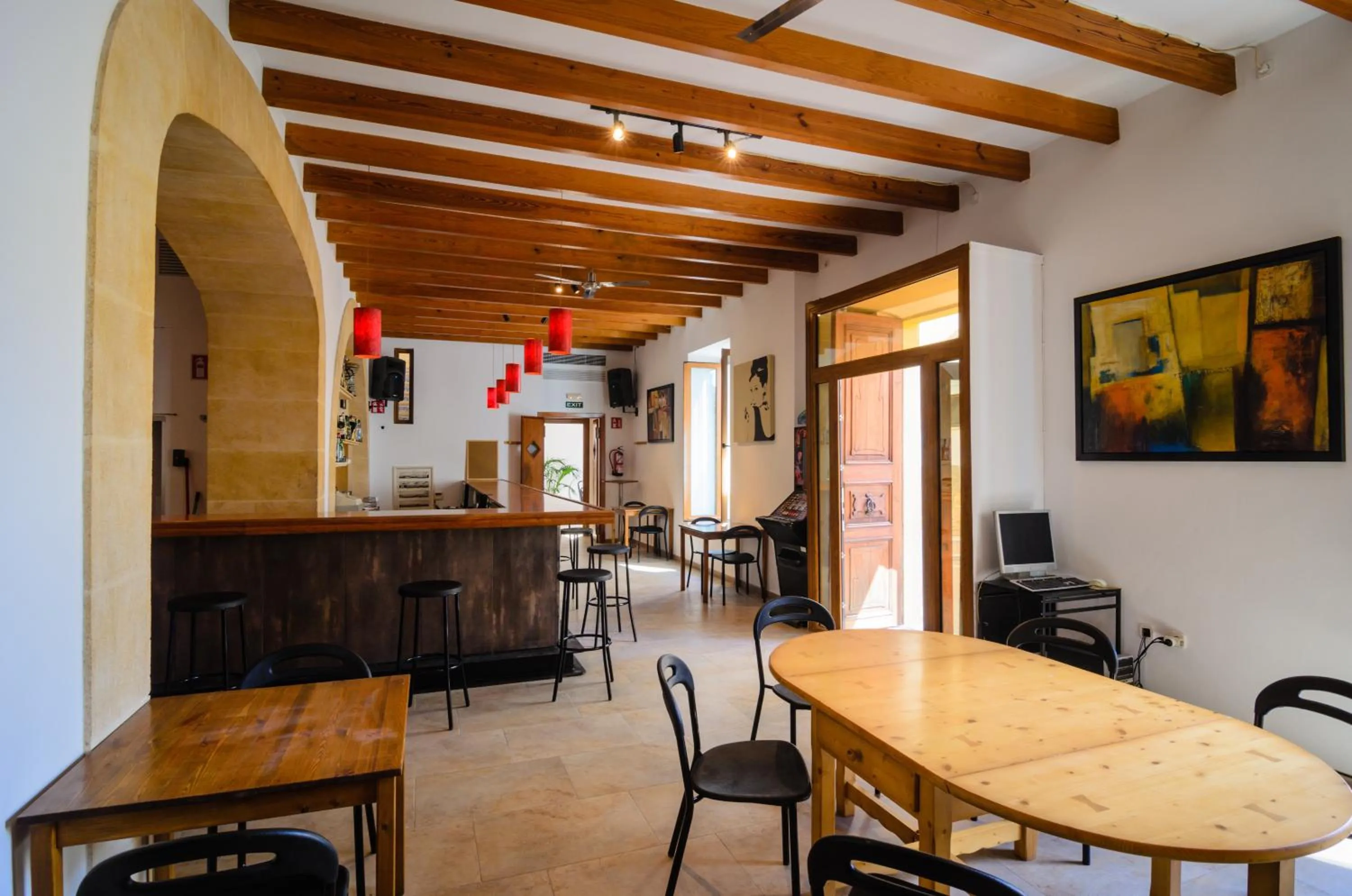 Lounge or bar in Embat - Hostel