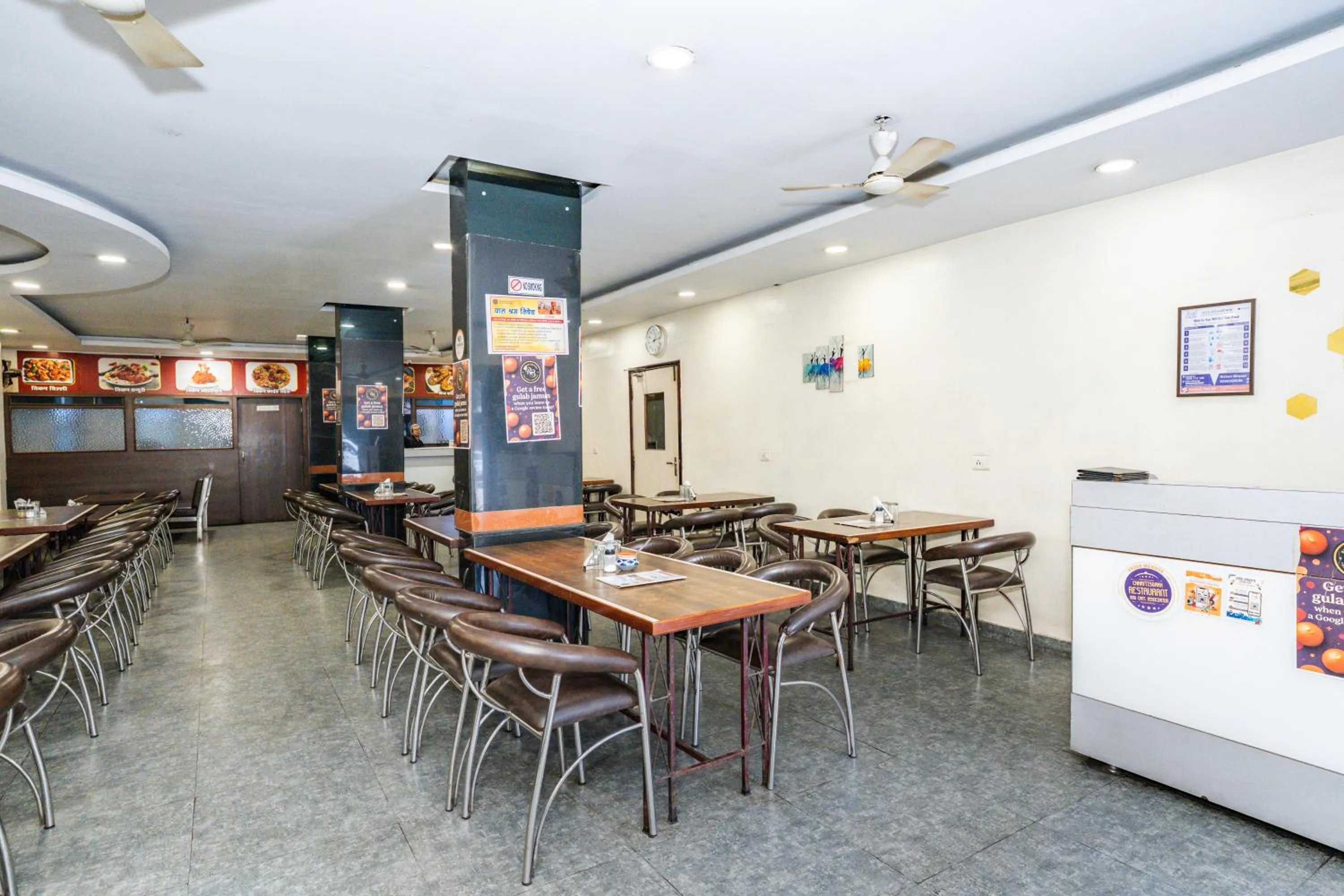 Restaurant/places to eat in Hotel Sun-Om