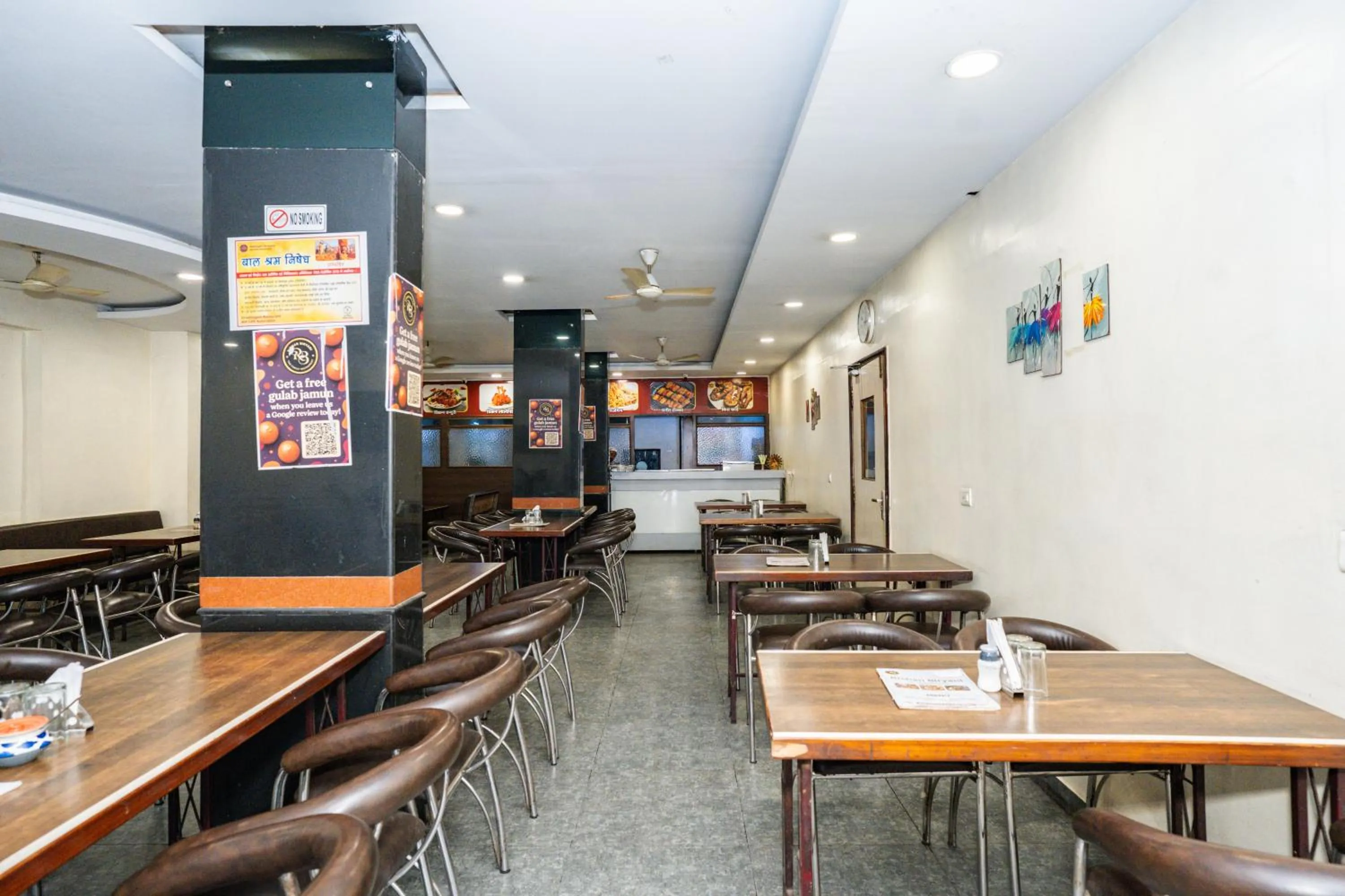 Restaurant/places to eat in Hotel Sun-Om