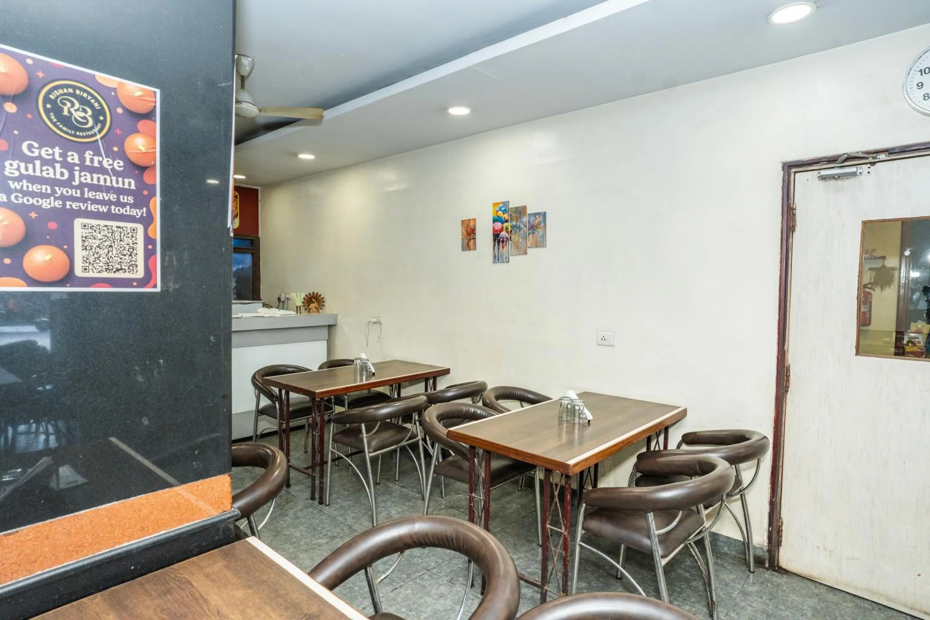 Restaurant/places to eat in Hotel Sun-Om