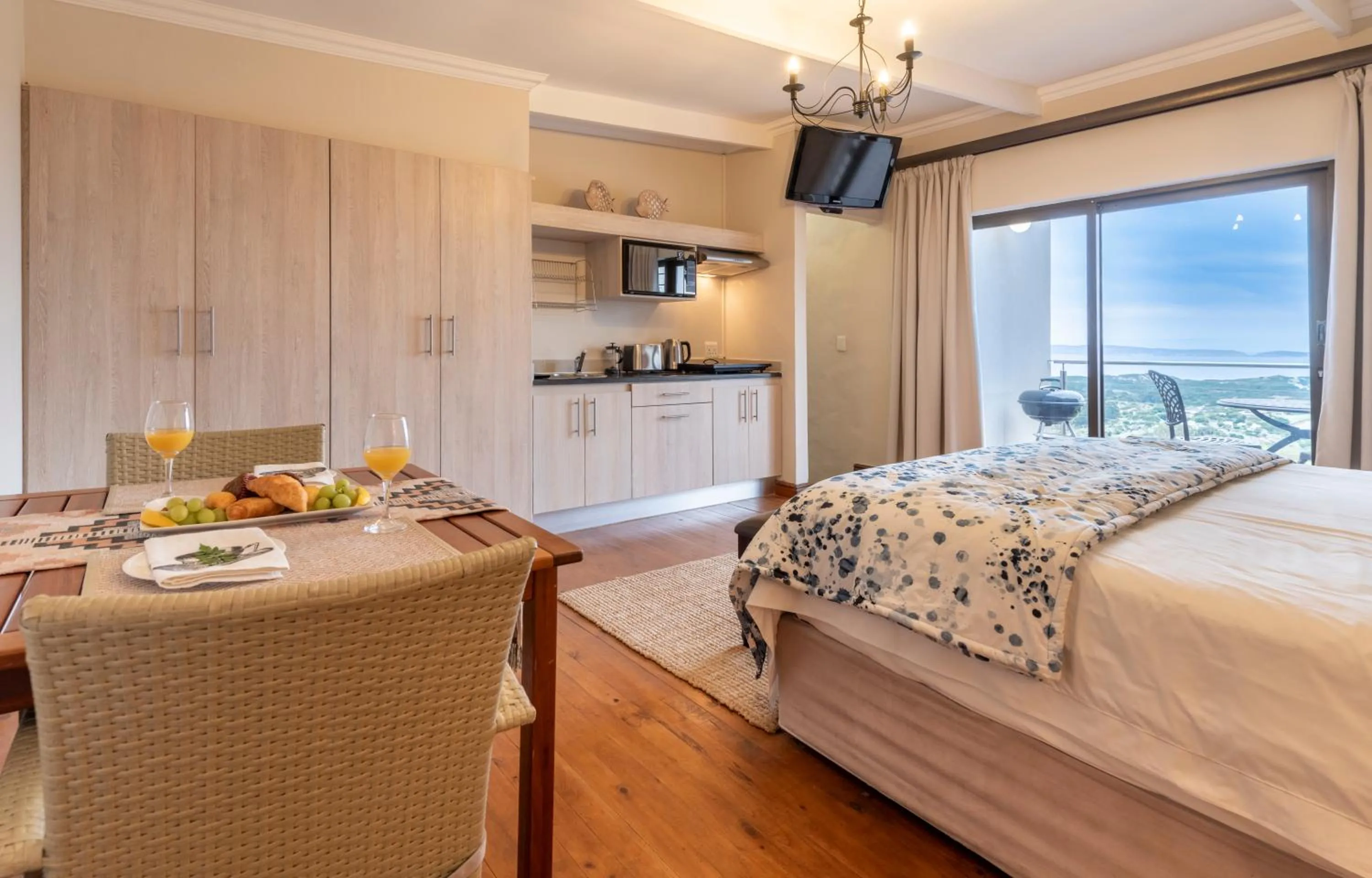 Photo of the whole room, Bed in Alkantmooi Private Nature Reserve - Keursee