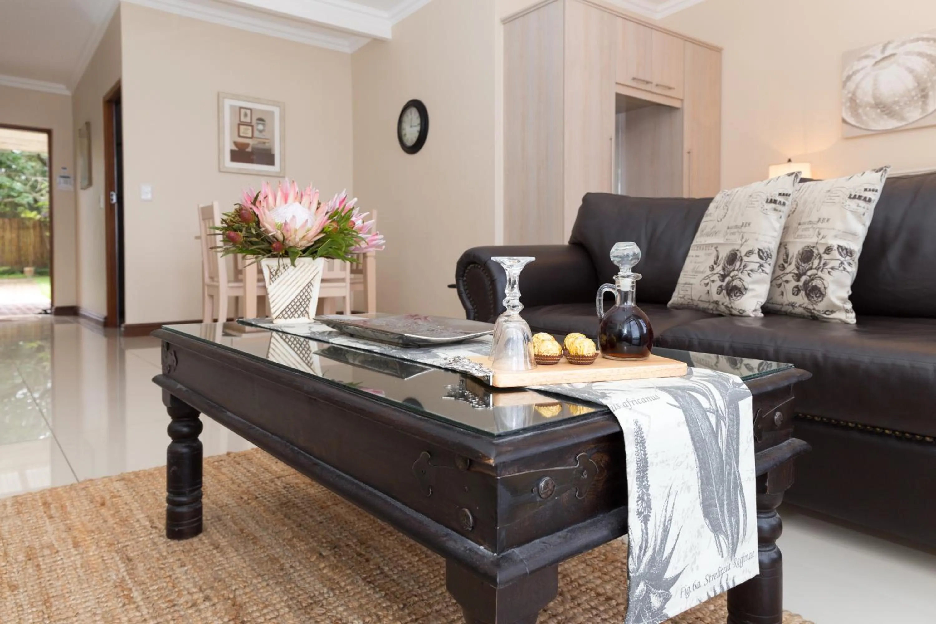 Seating area in Alkantmooi Private Nature Reserve - Keursee