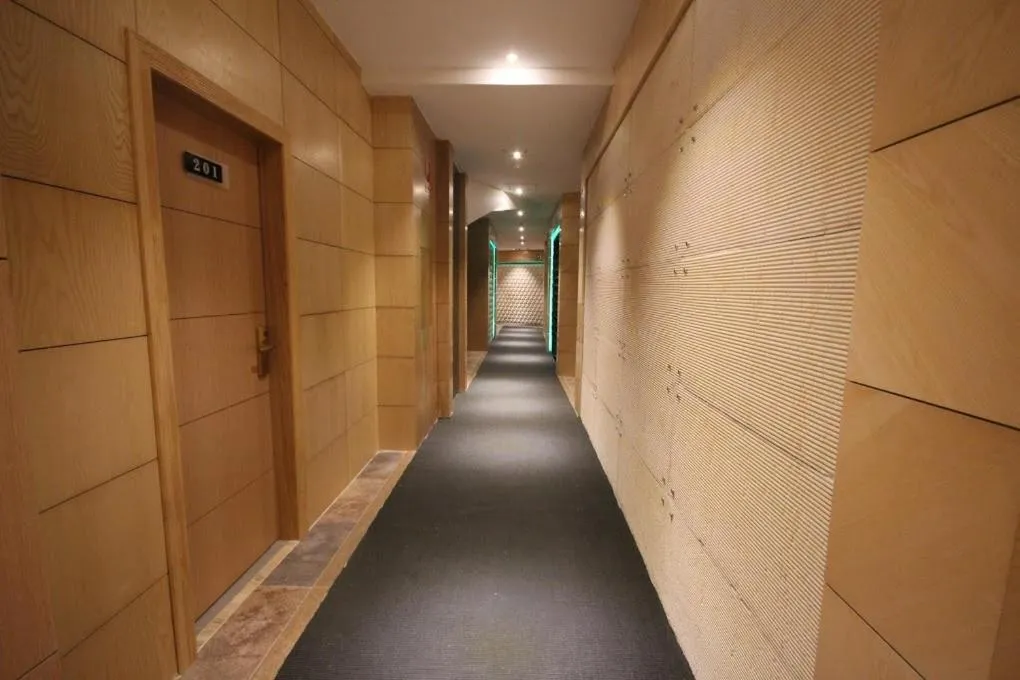 Lobby or reception in Menoir Dorsett Madrid Leganés