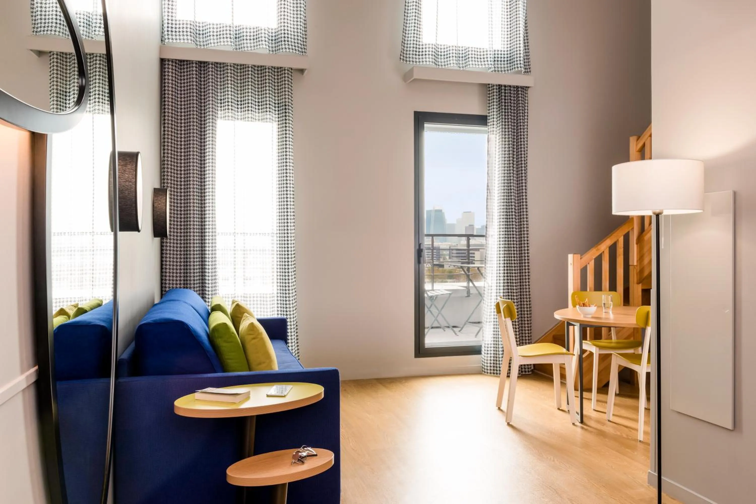 Dining area in Aparthotel Adagio access Colombes La Défense