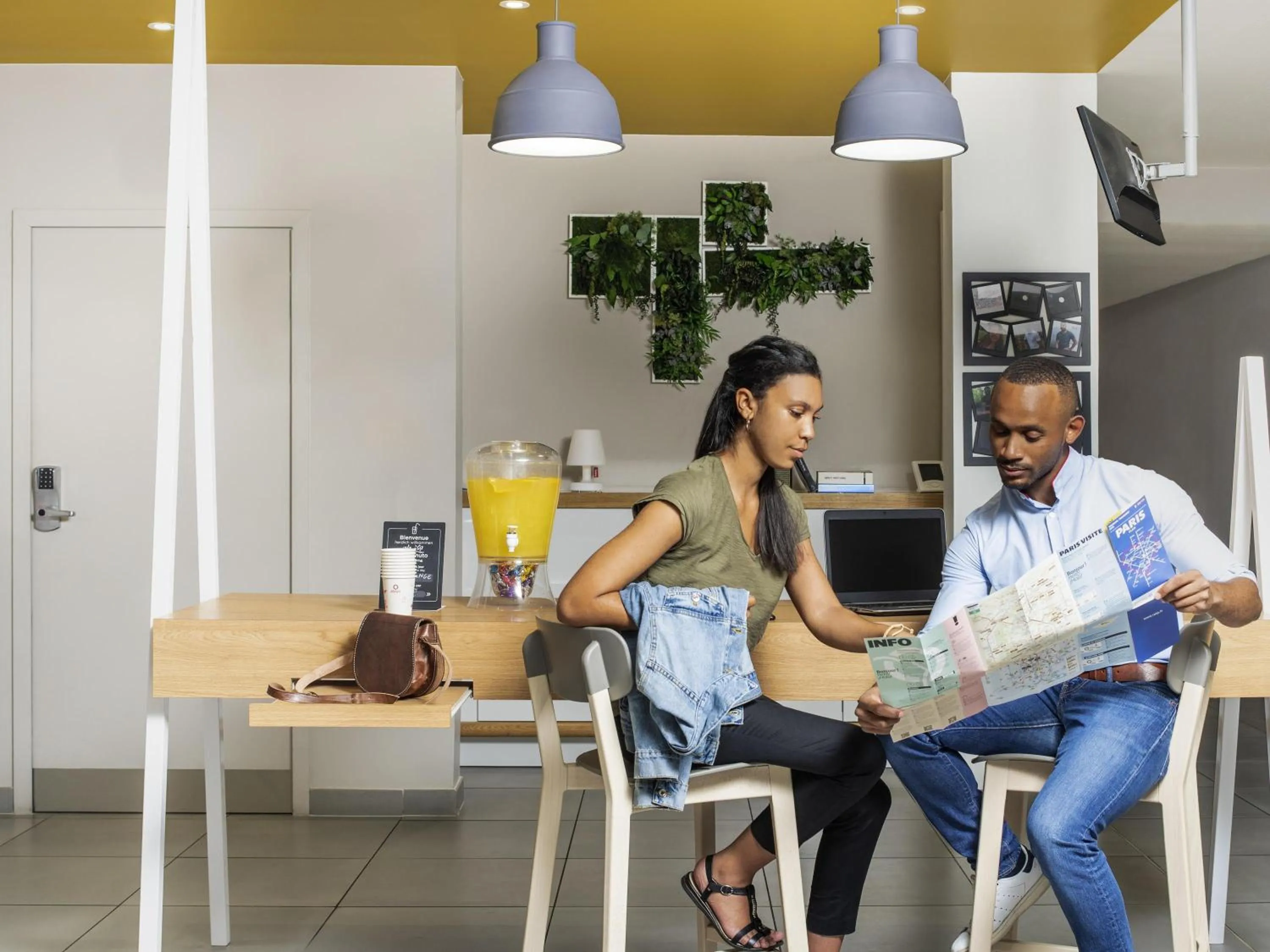 Breakfast in Aparthotel Adagio access Colombes La Défense