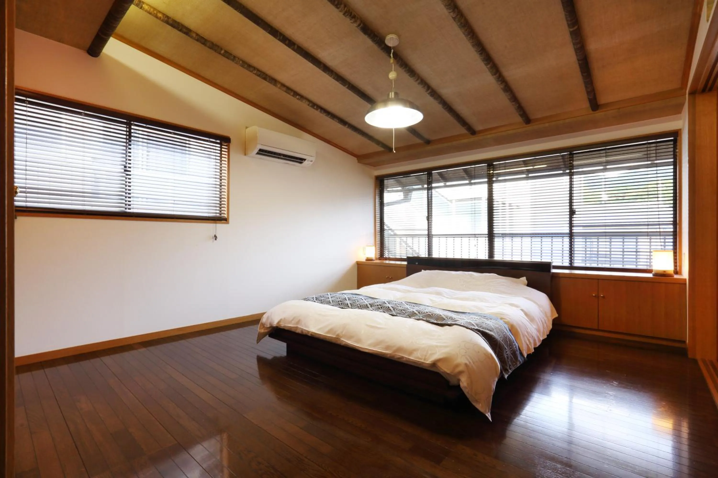 Bed in Kyo-machiya Stay WAKA Fushimiinari