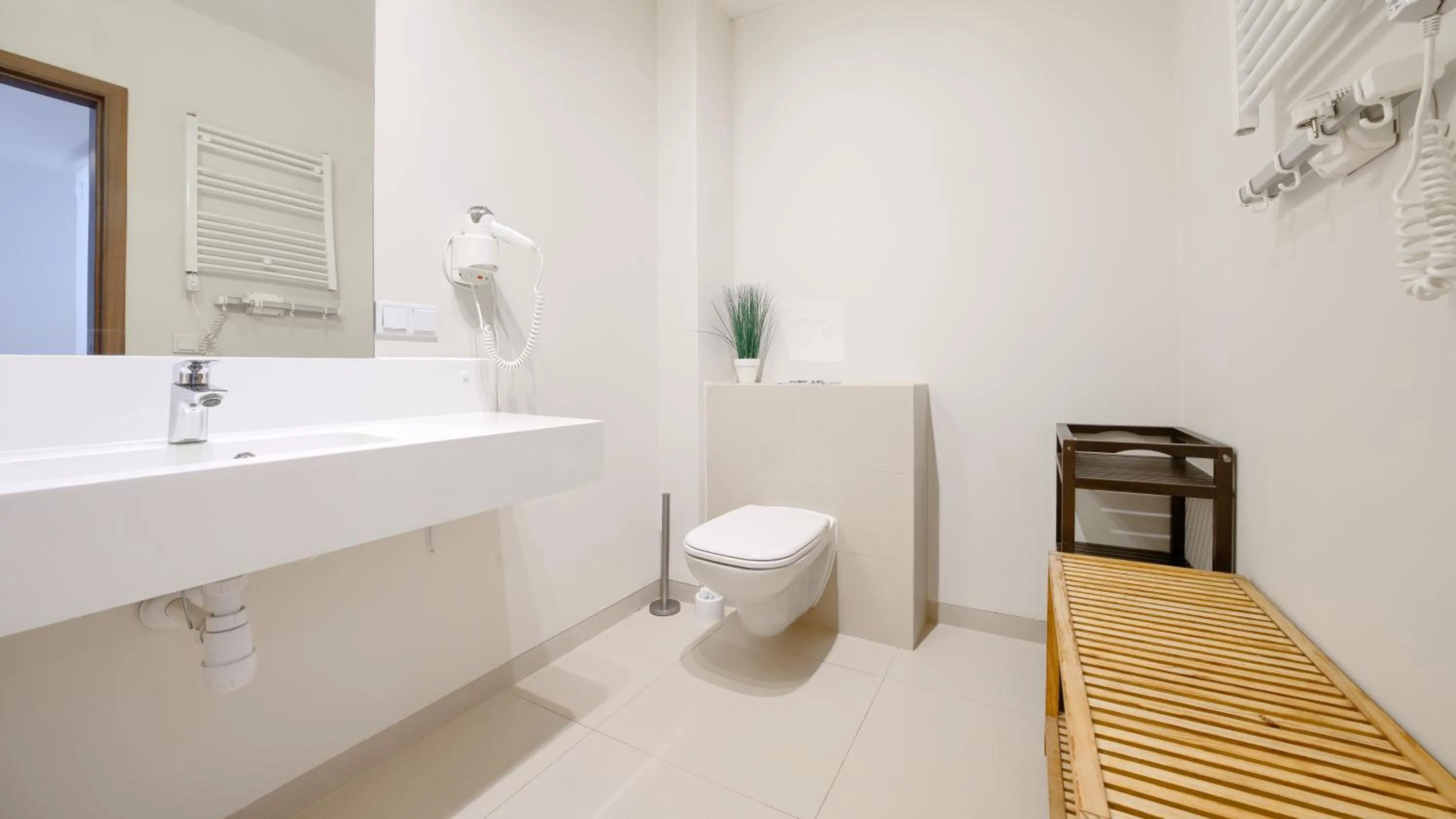 Bathroom in Baltic Park Molo, Sun & Snow