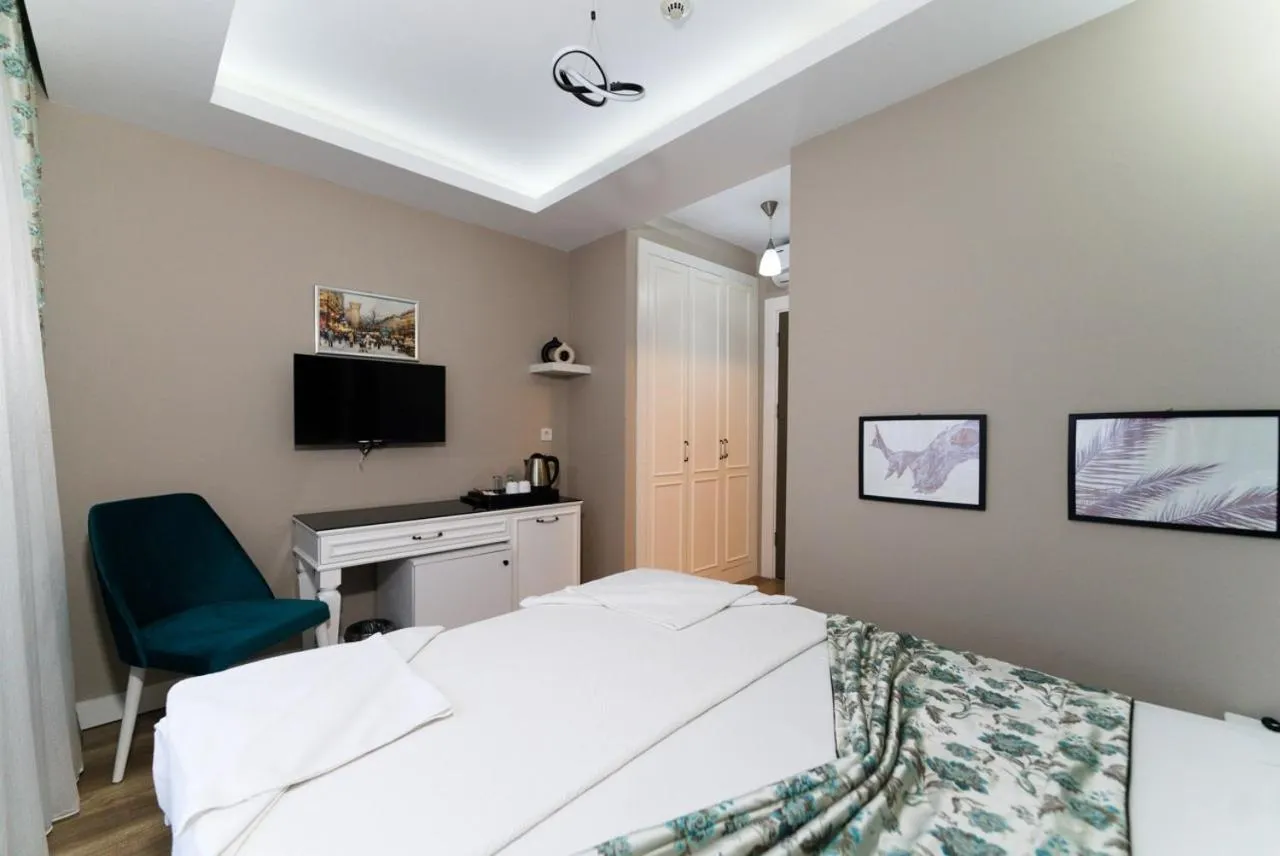 Photo of the whole room, Bed in Microyal Hotel