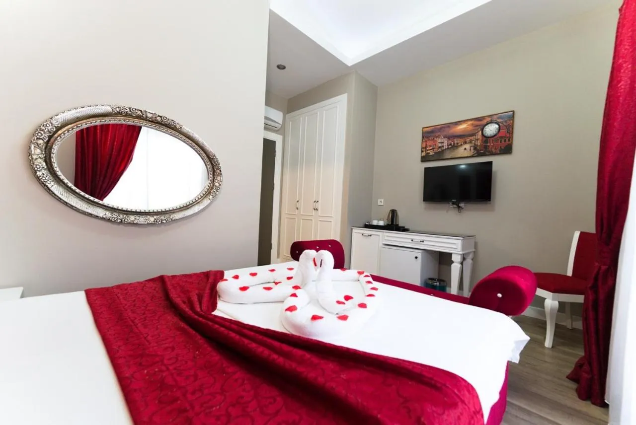 Photo of the whole room, Bed in Microyal Hotel