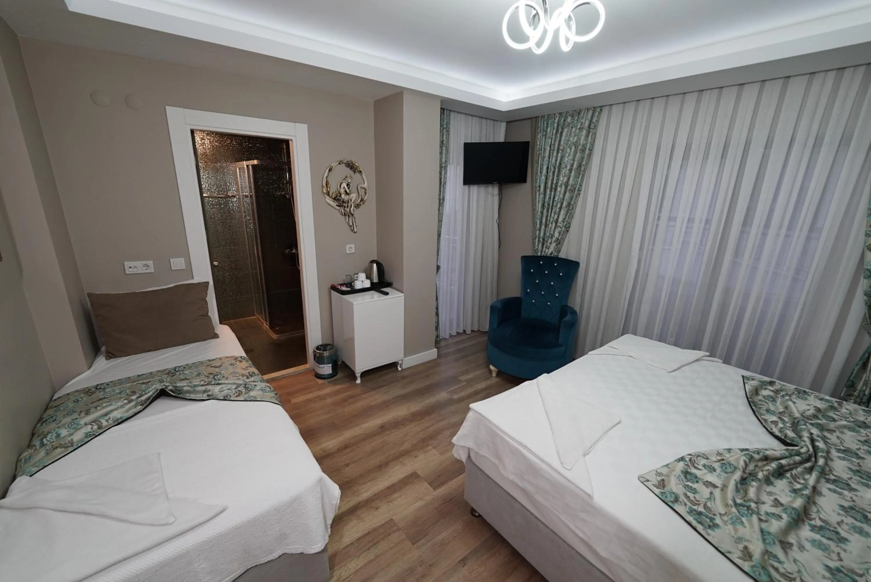 Photo of the whole room, Bed in Microyal Hotel
