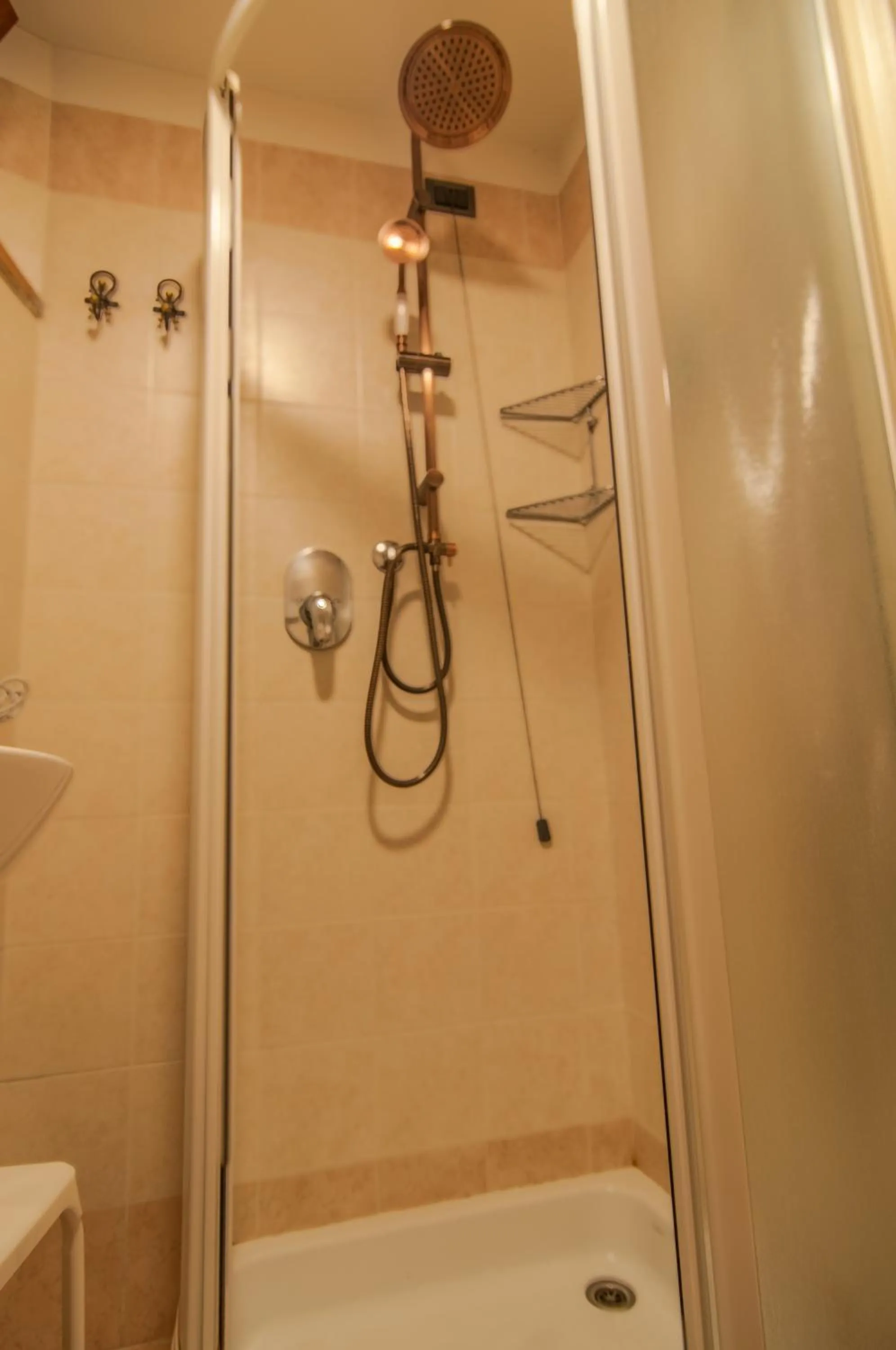 Shower in Umbrian Concierge - Alla Rocca