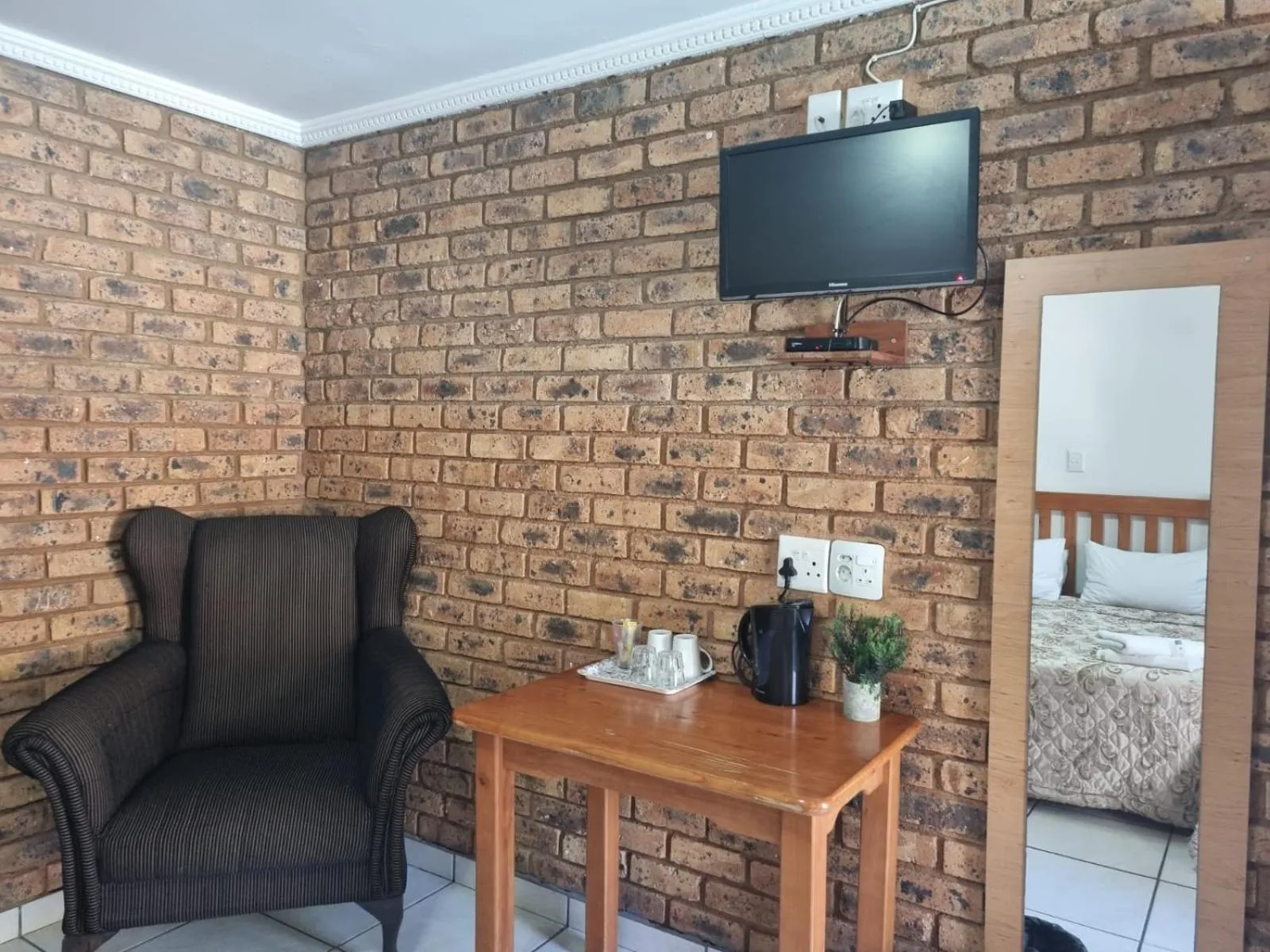 Coffee/tea facilities in Airport Inn Bed and Breakfast