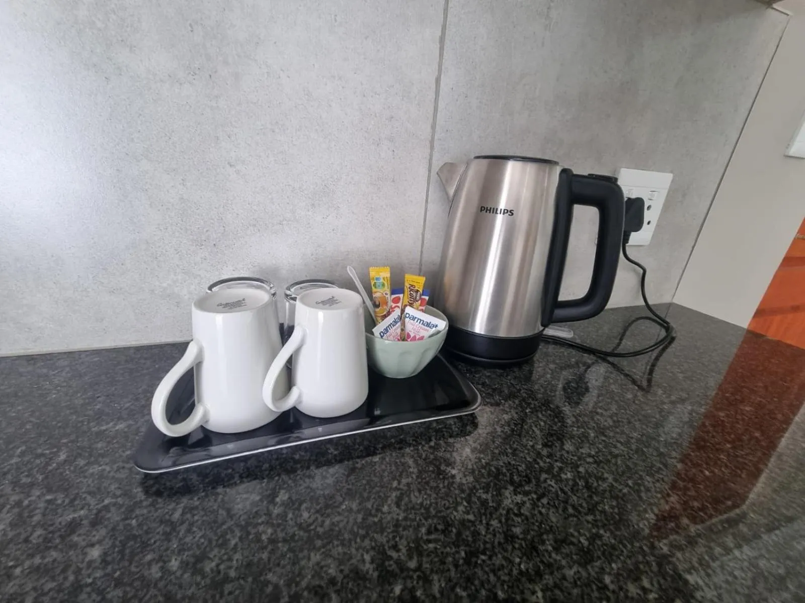 Coffee/tea facilities in Airport Inn Bed and Breakfast