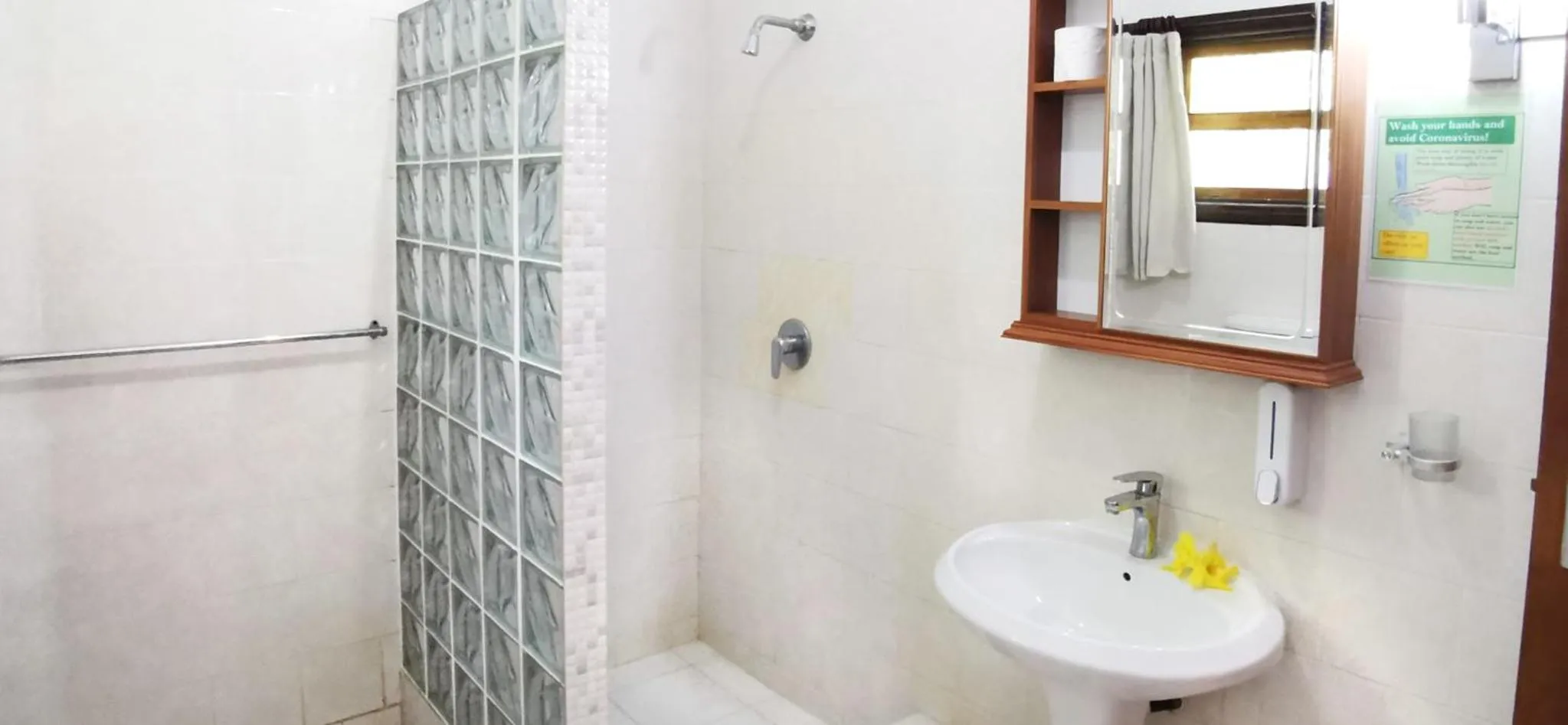 Bathroom in Bernique Guesthouse