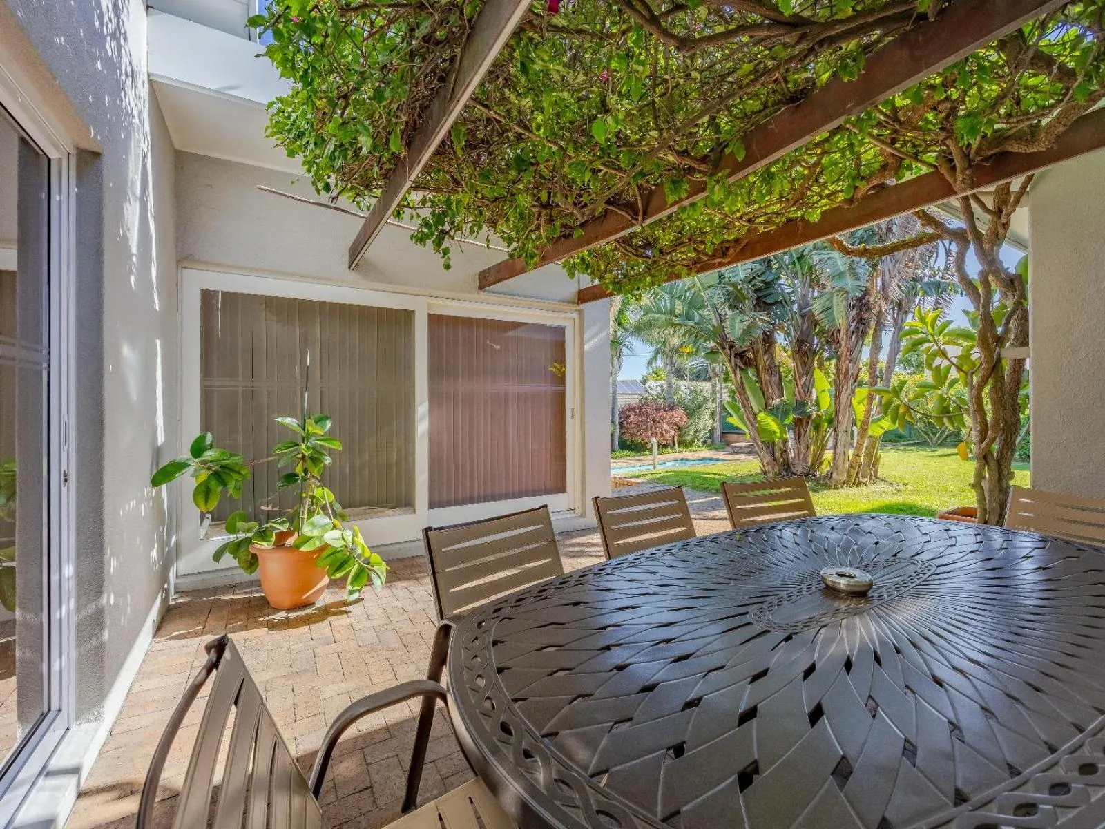 Patio in Hajo's Lodge & Spa