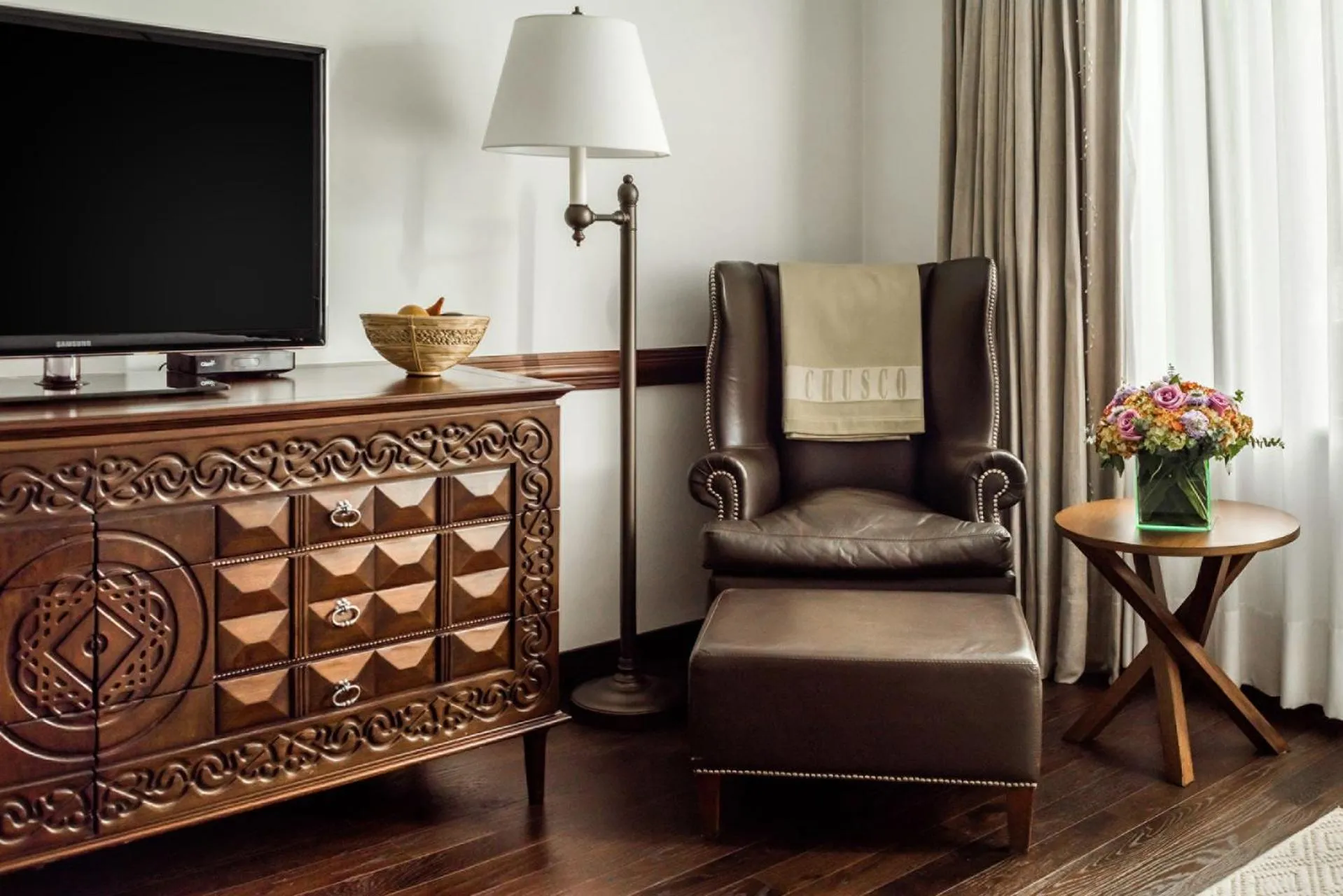 TV and multimedia in Four Seasons Hotel Casa Medina Bogota