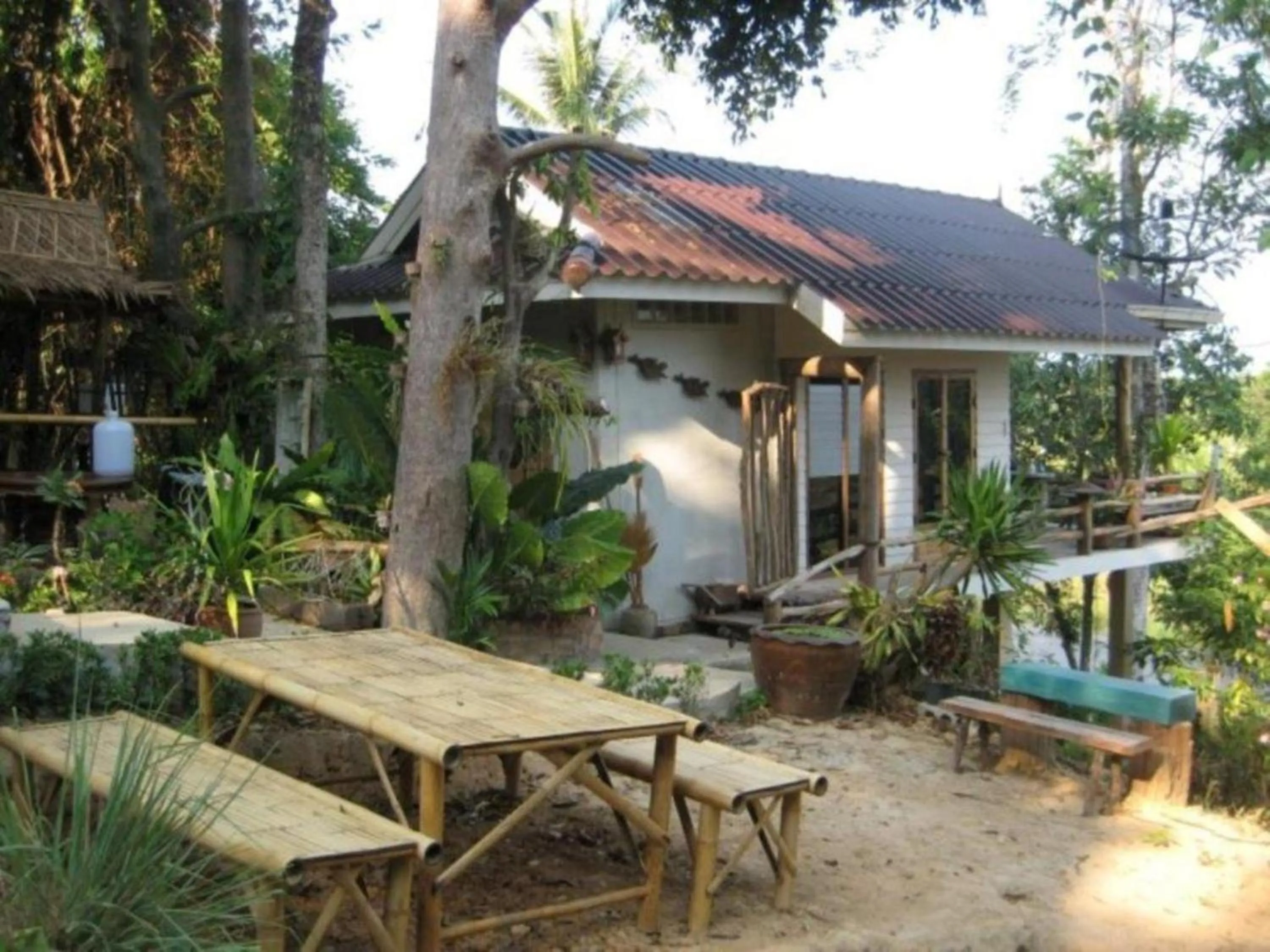 Property building in Lanlay Home Stay Krabi