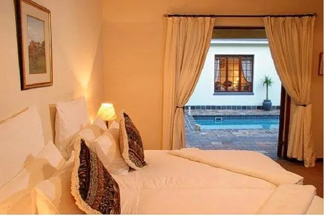 Bed in Baleia Guest Lodge