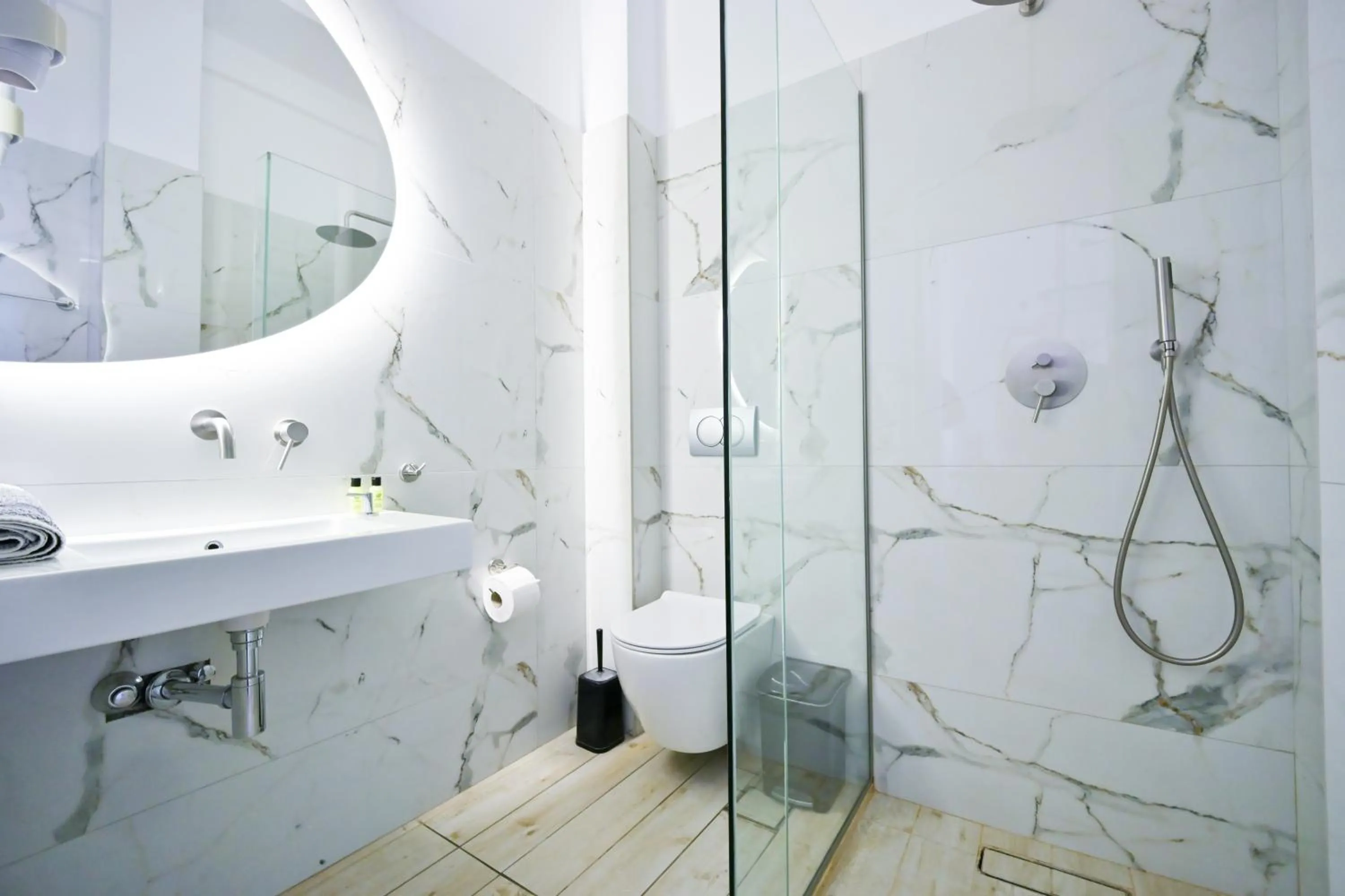 Shower in Kiani Akti