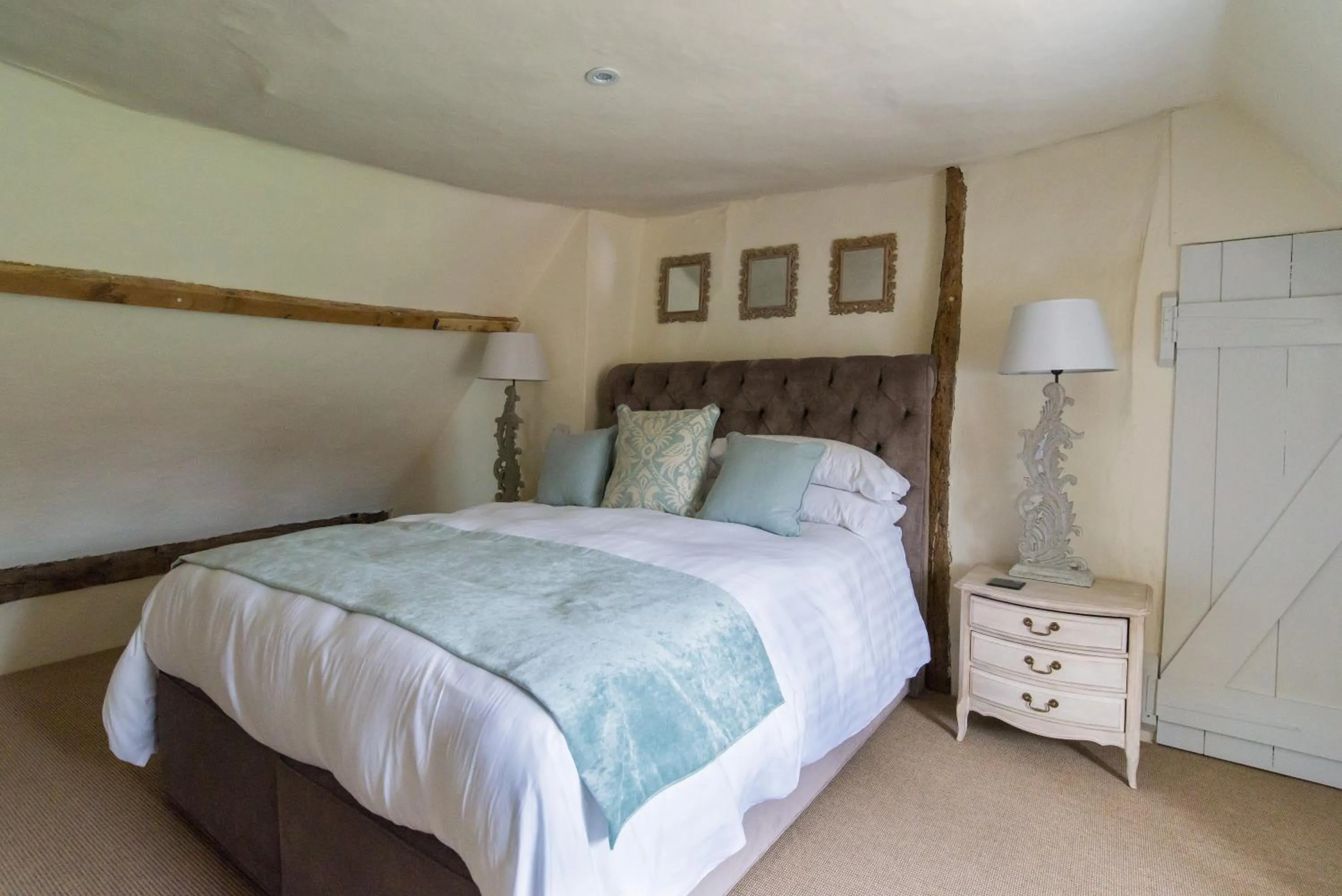 Bed in Kings Head Bawburgh