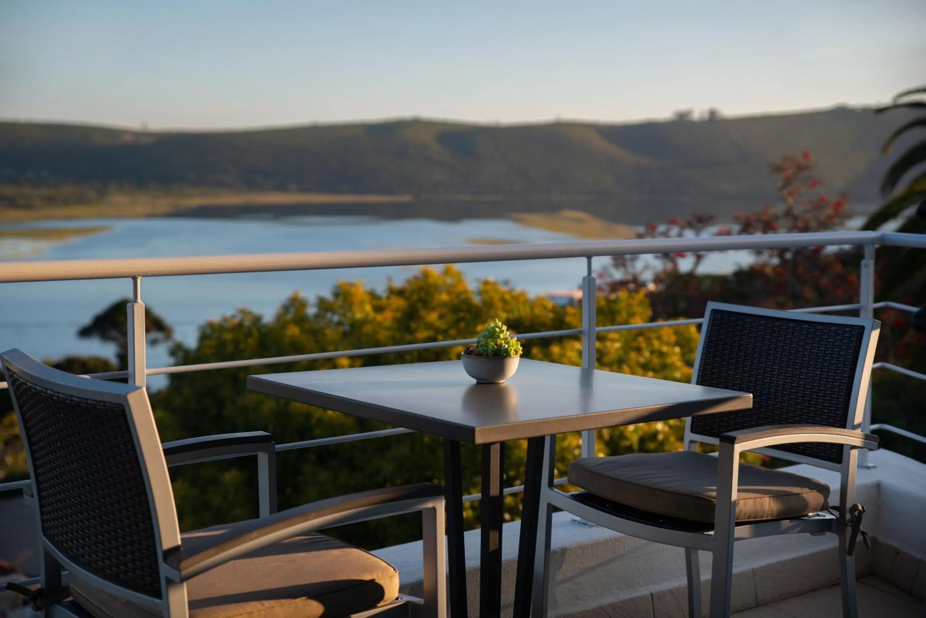 Villa Afrikana Guest Suites by Knysna Paradise Collection