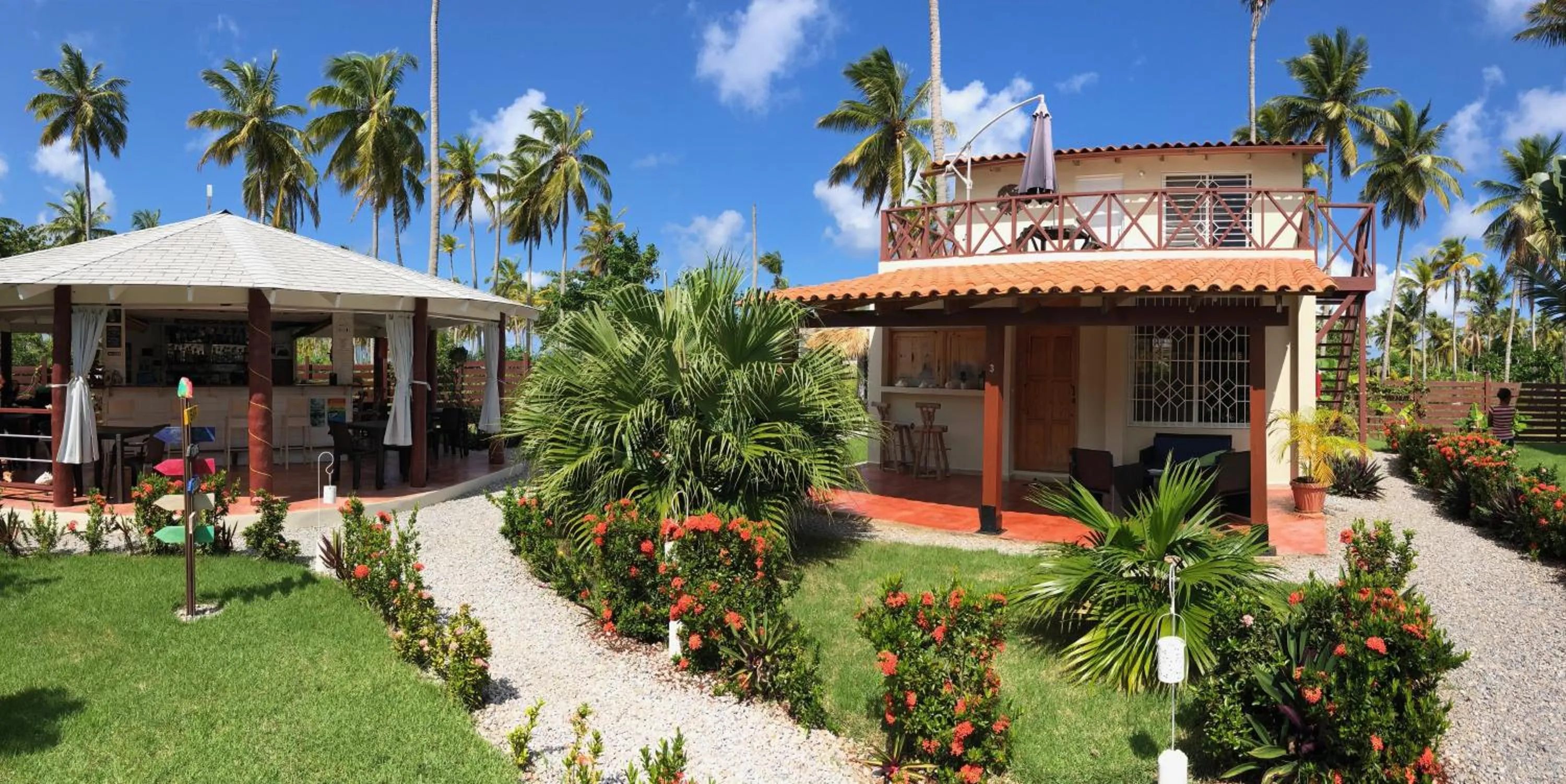 Property building in 21 Palms