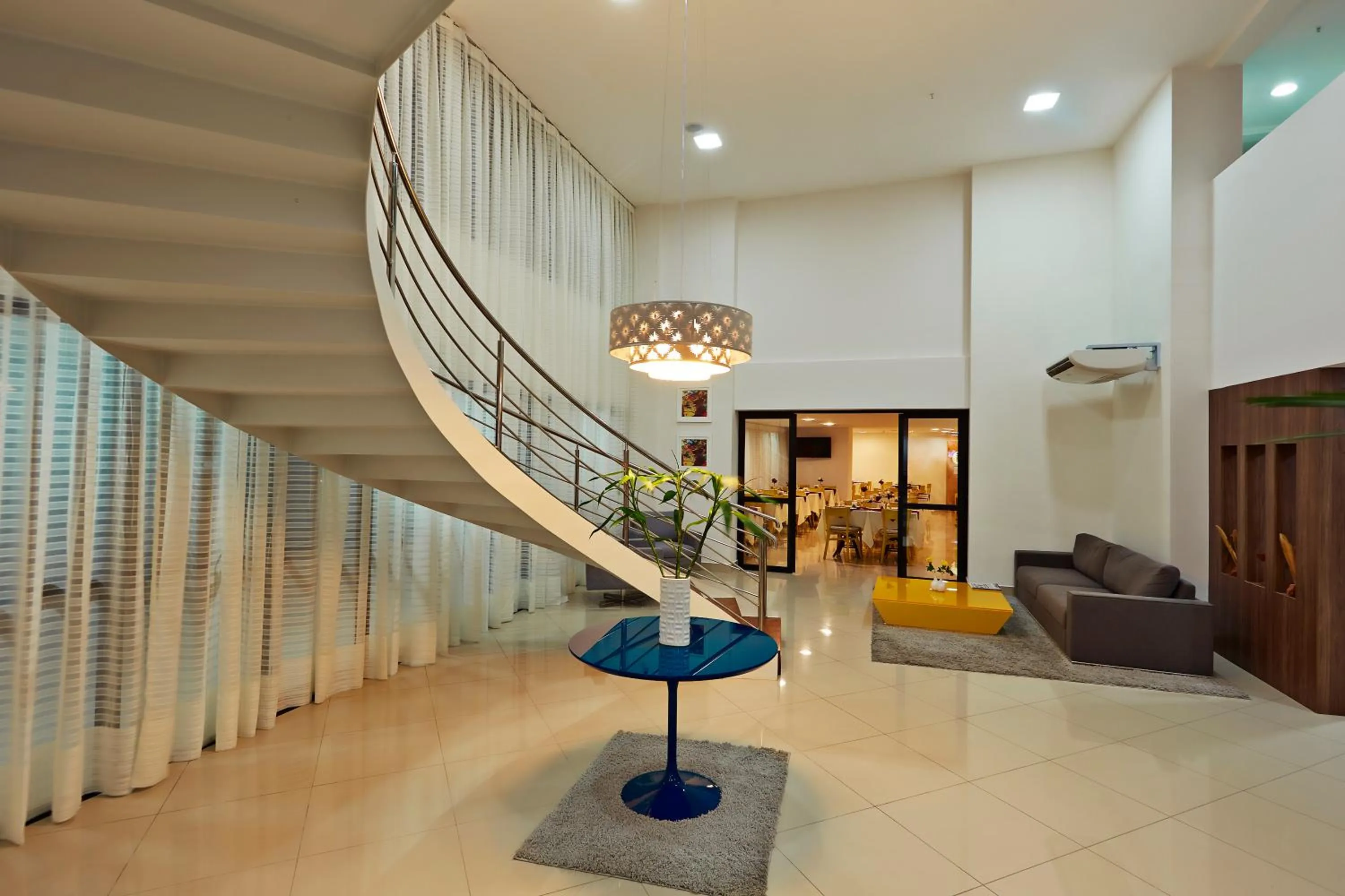 Lobby or reception in Comfort Hotel & Suites Natal