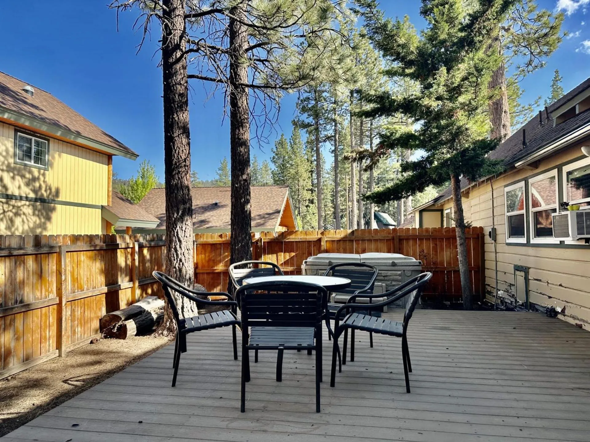Inner courtyard view in Bear Creek Resort