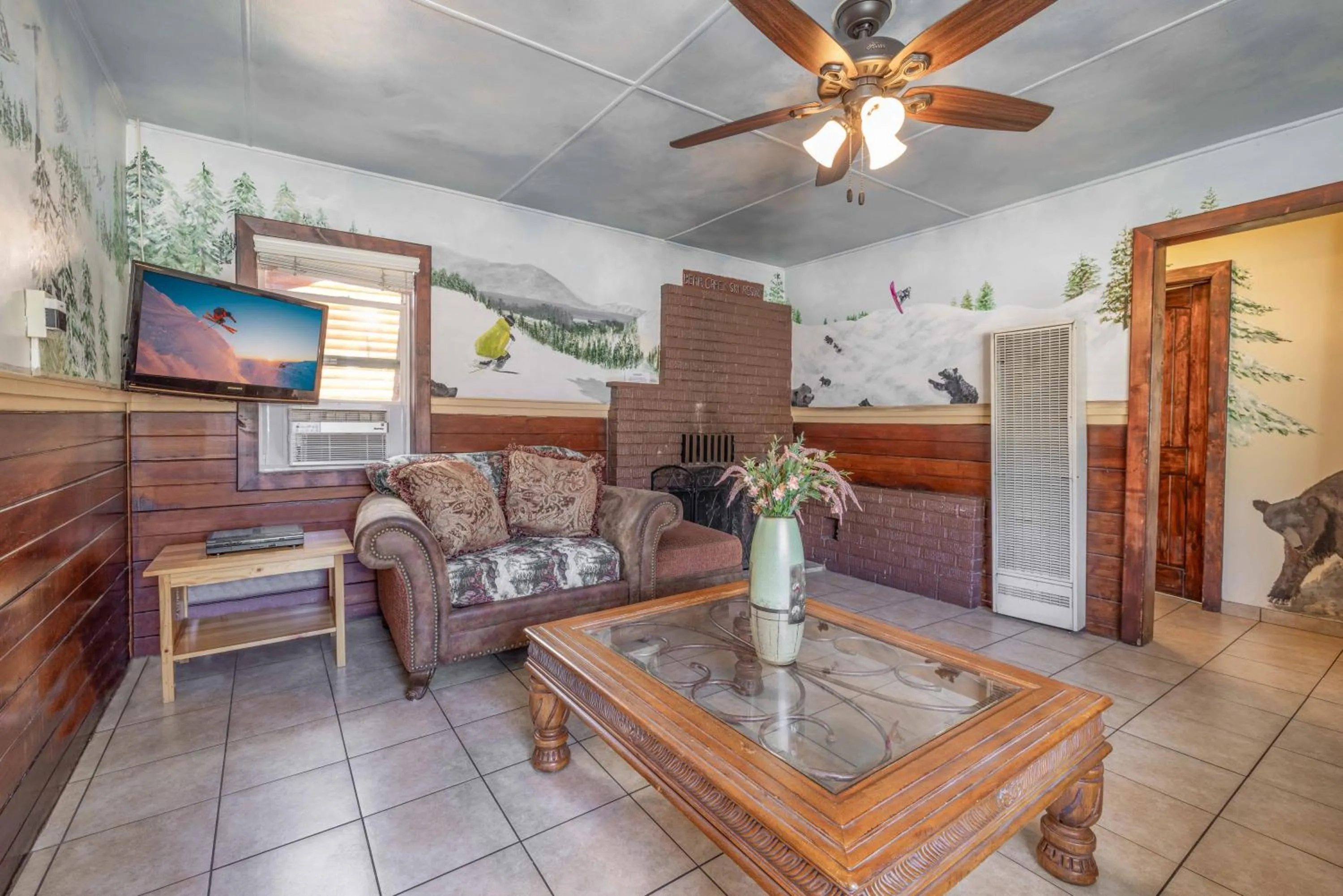 Living room in Bear Creek Resort