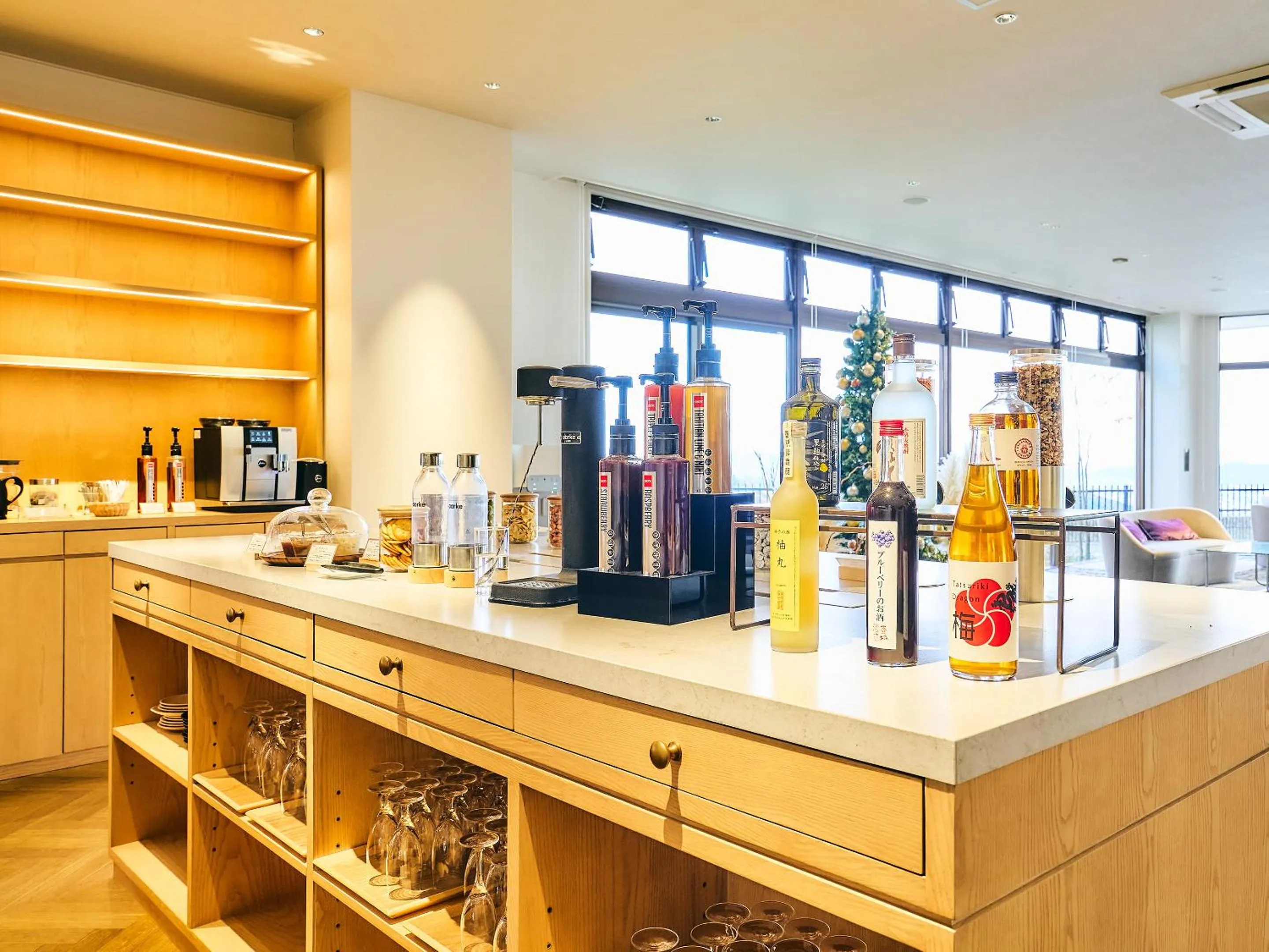 Communal lounge/ TV room in Setre Highland Villa Himeji