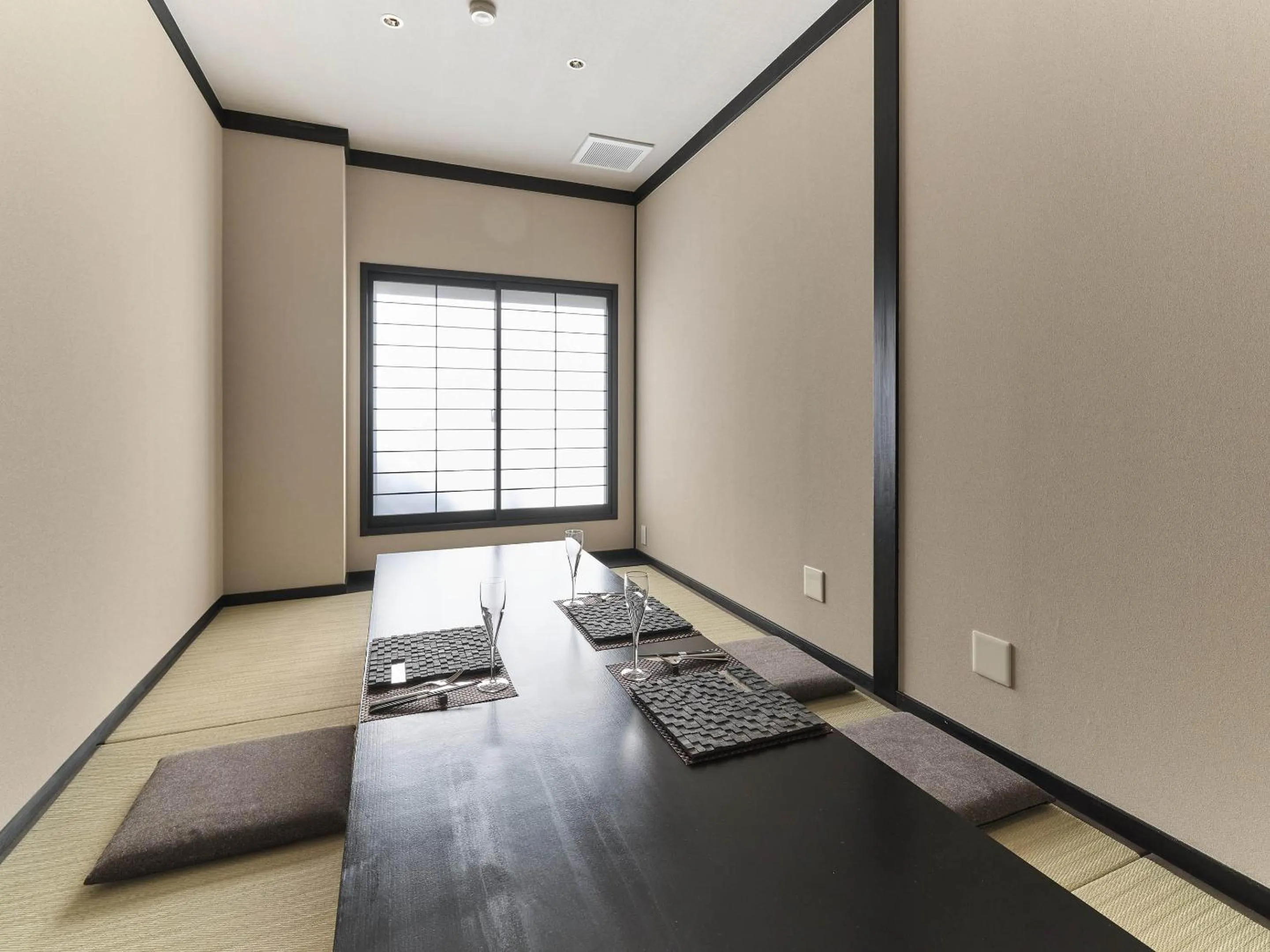 Restaurant/places to eat, Bed in Setre Highland Villa Himeji