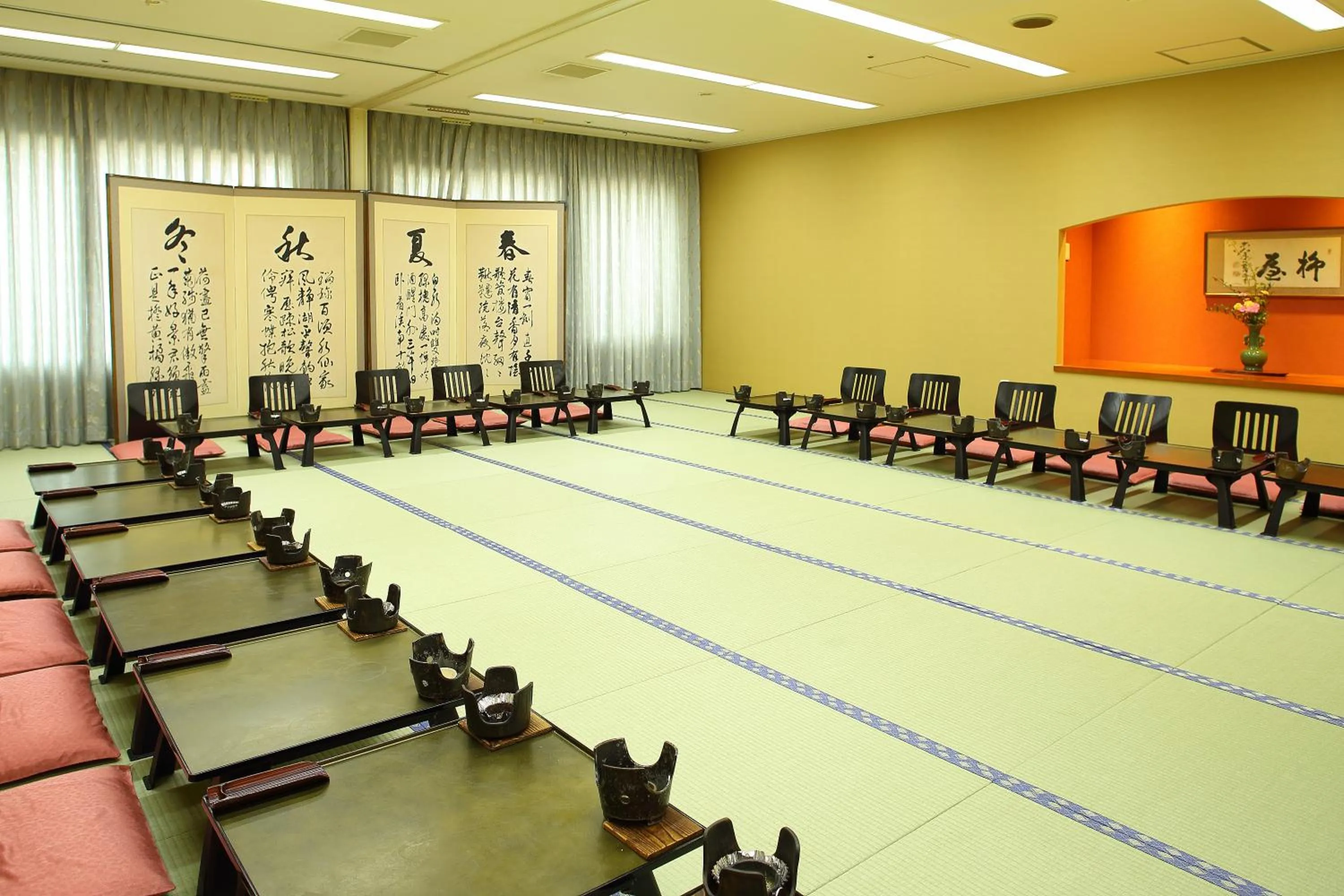 Decorative detail in Yanagiya