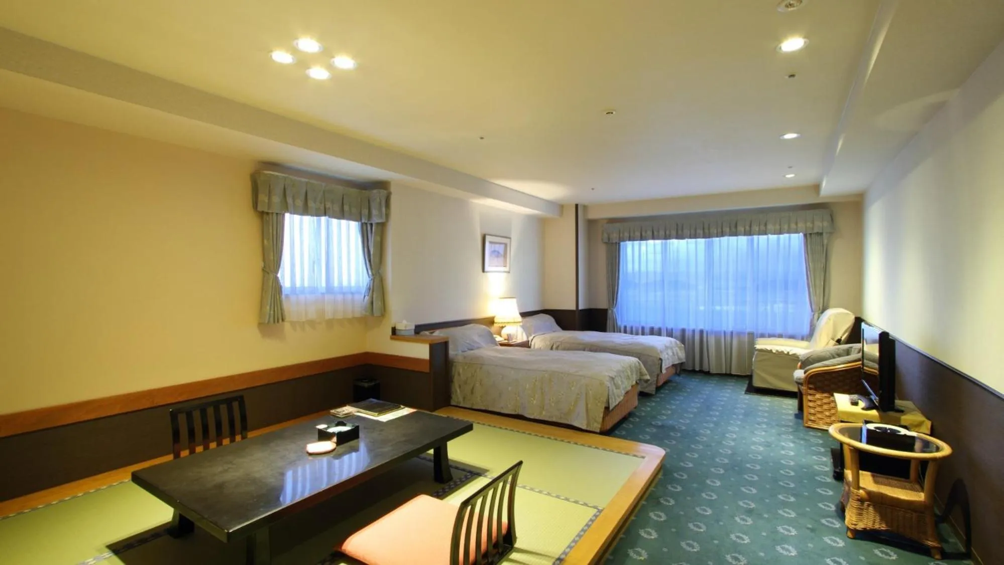 Photo of the whole room, Bed in Yanagiya