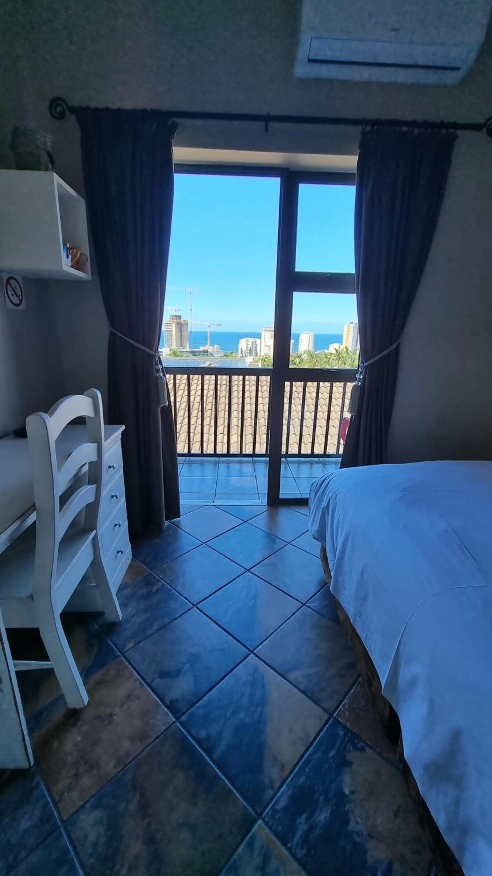 View (from property/room), Bed in Crooked Tree Cottage