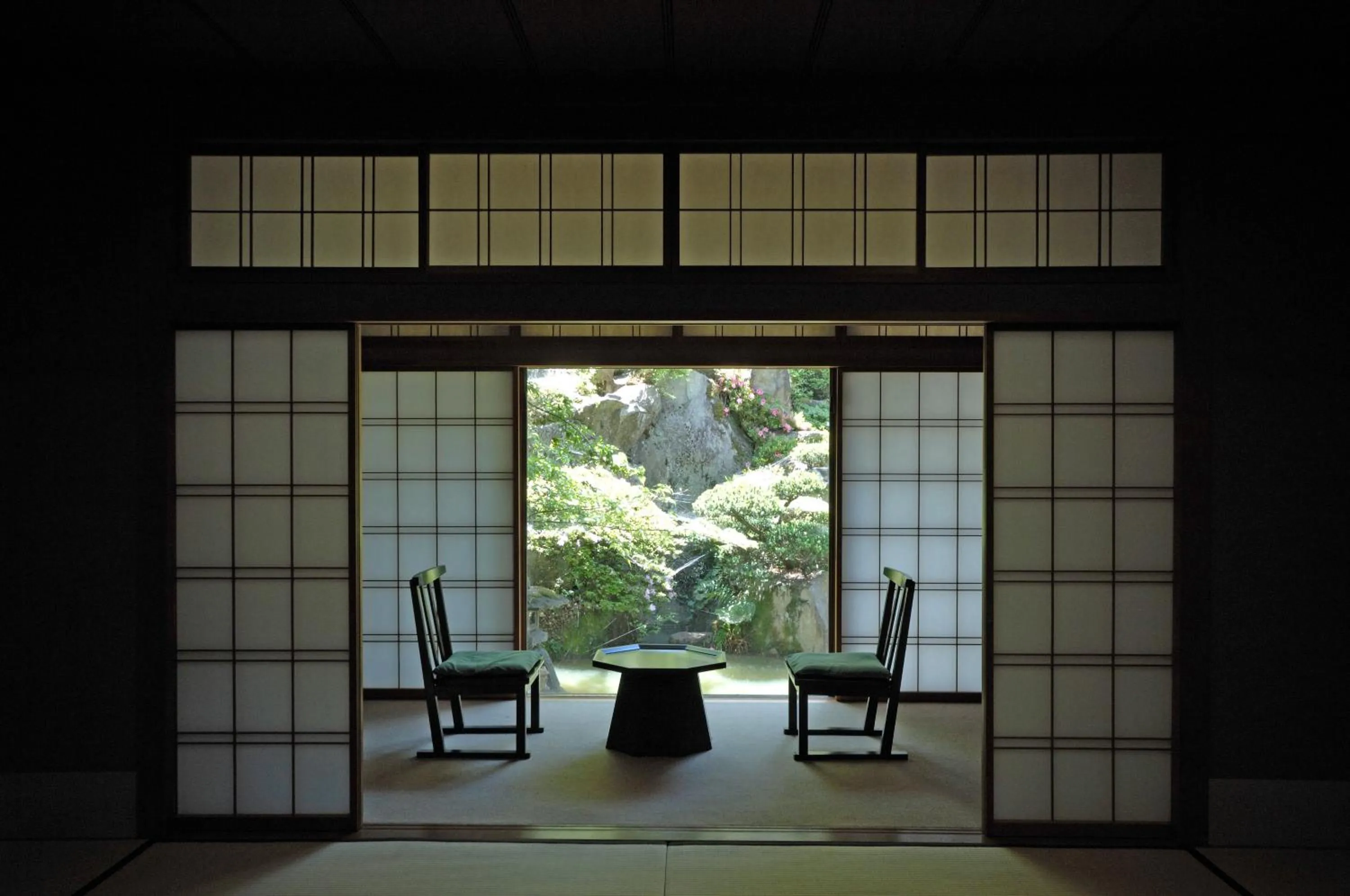 Photo of the whole room in Momoyama