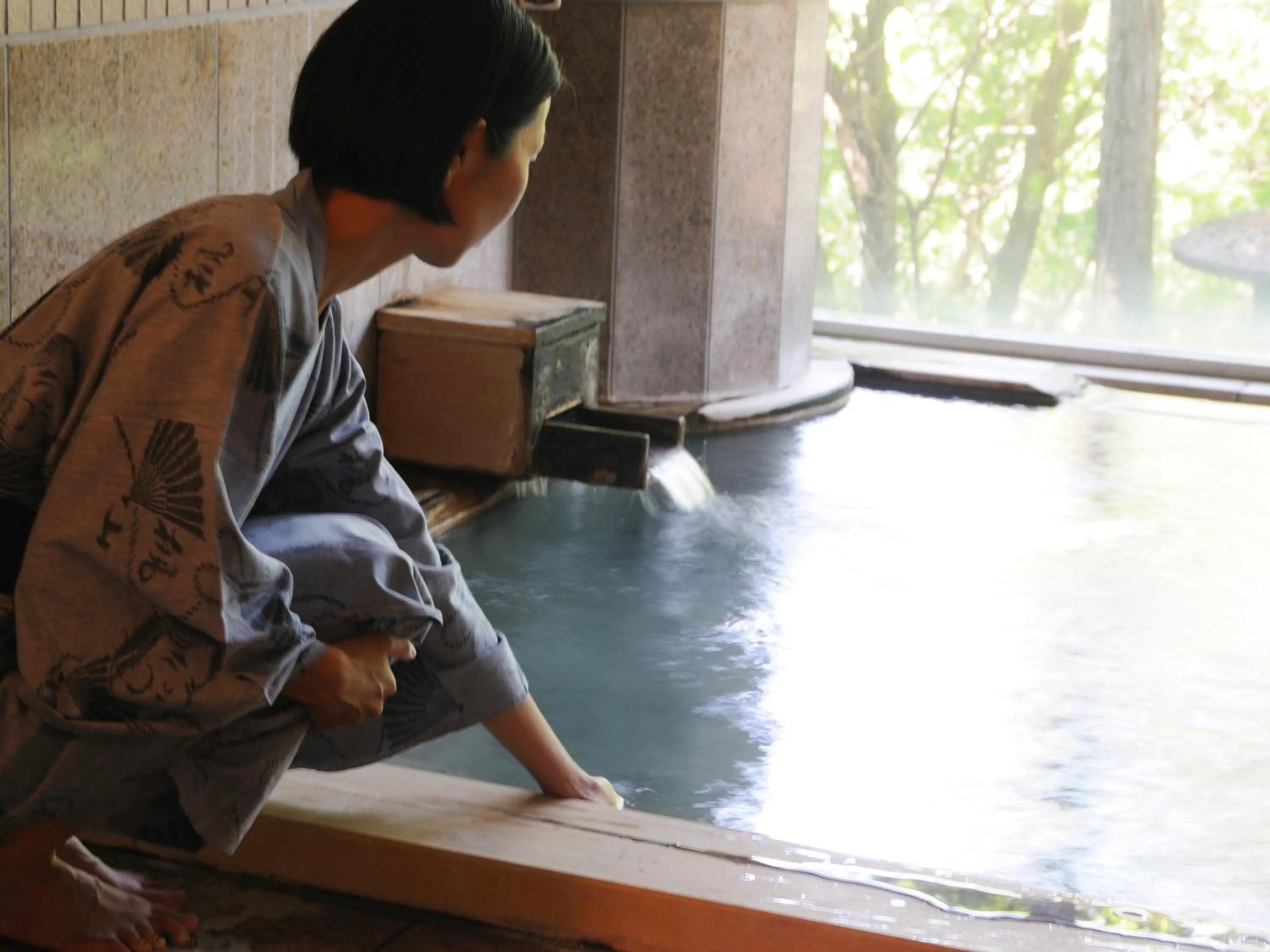 Hot Spring Bath in Momoyama