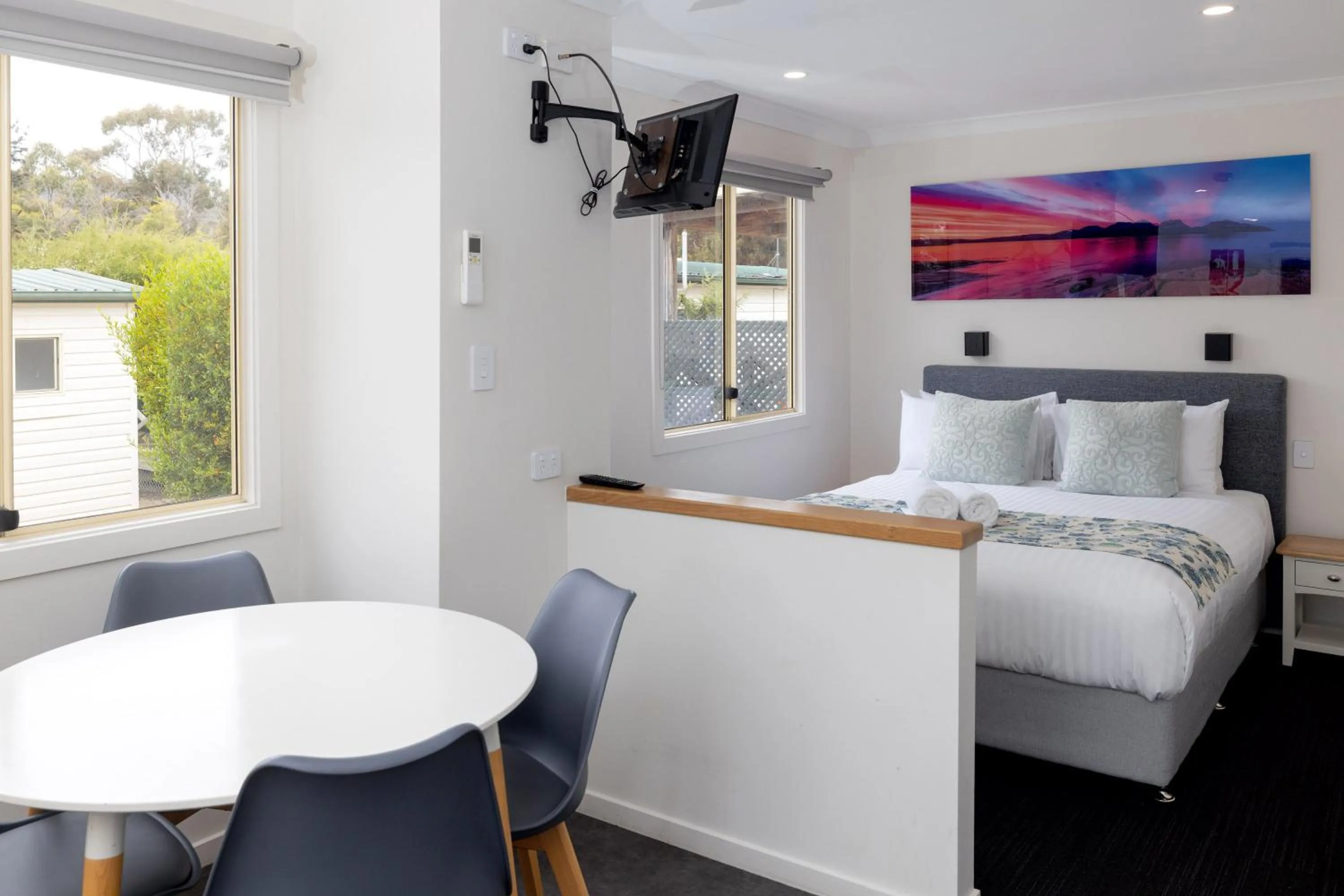 TV and multimedia, Bed in BIG4 Iluka on Freycinet